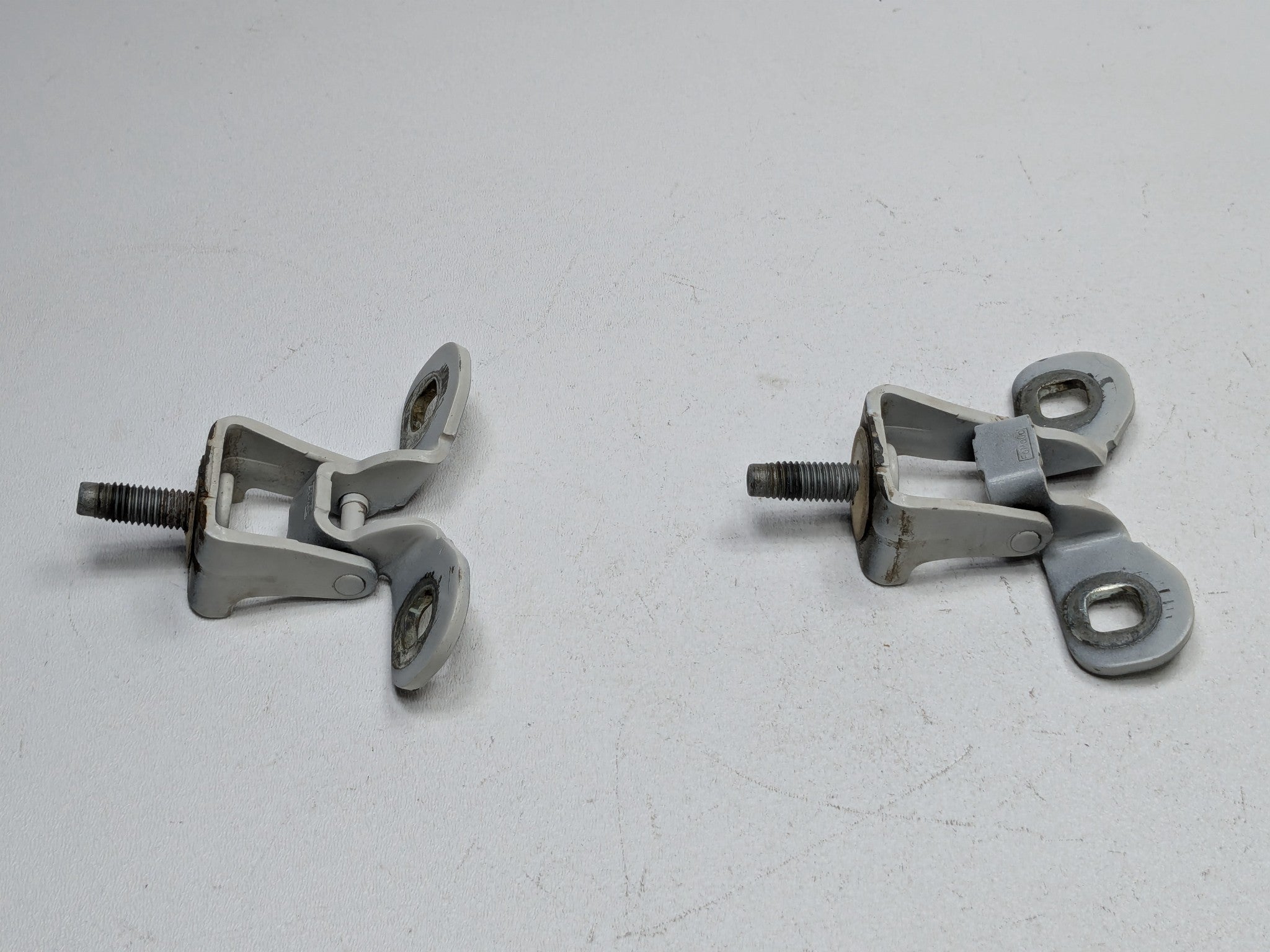 2011 - 2015 OEM FORD EXPLORER REAR RIGHT AND LEFT TAILGATE HINGE SET OF 2