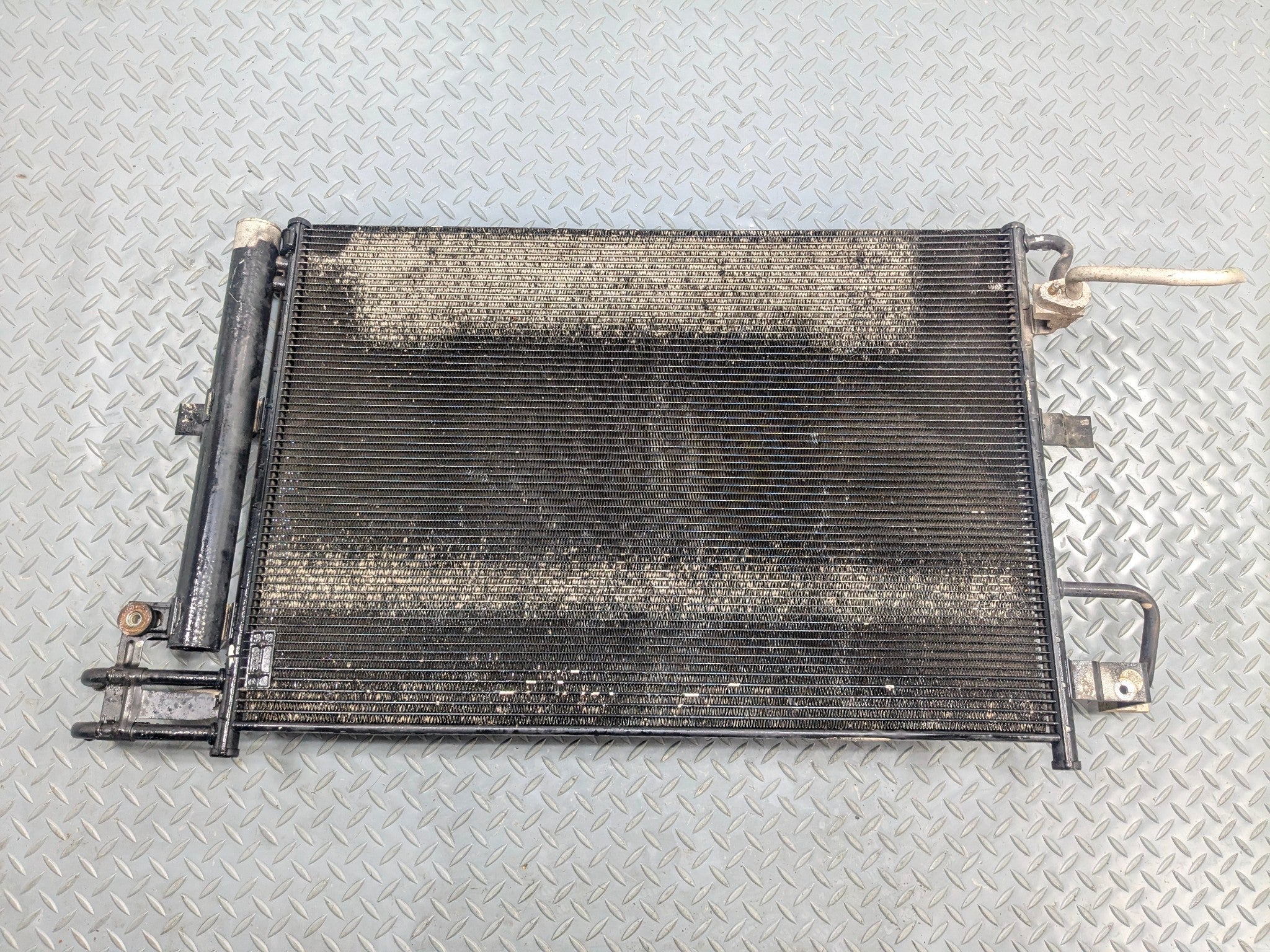 2011 - 2015 OEM FORD EXPLORER AC AIR CONDITIONING CONDENSER RADIATOR ASSEMBLY