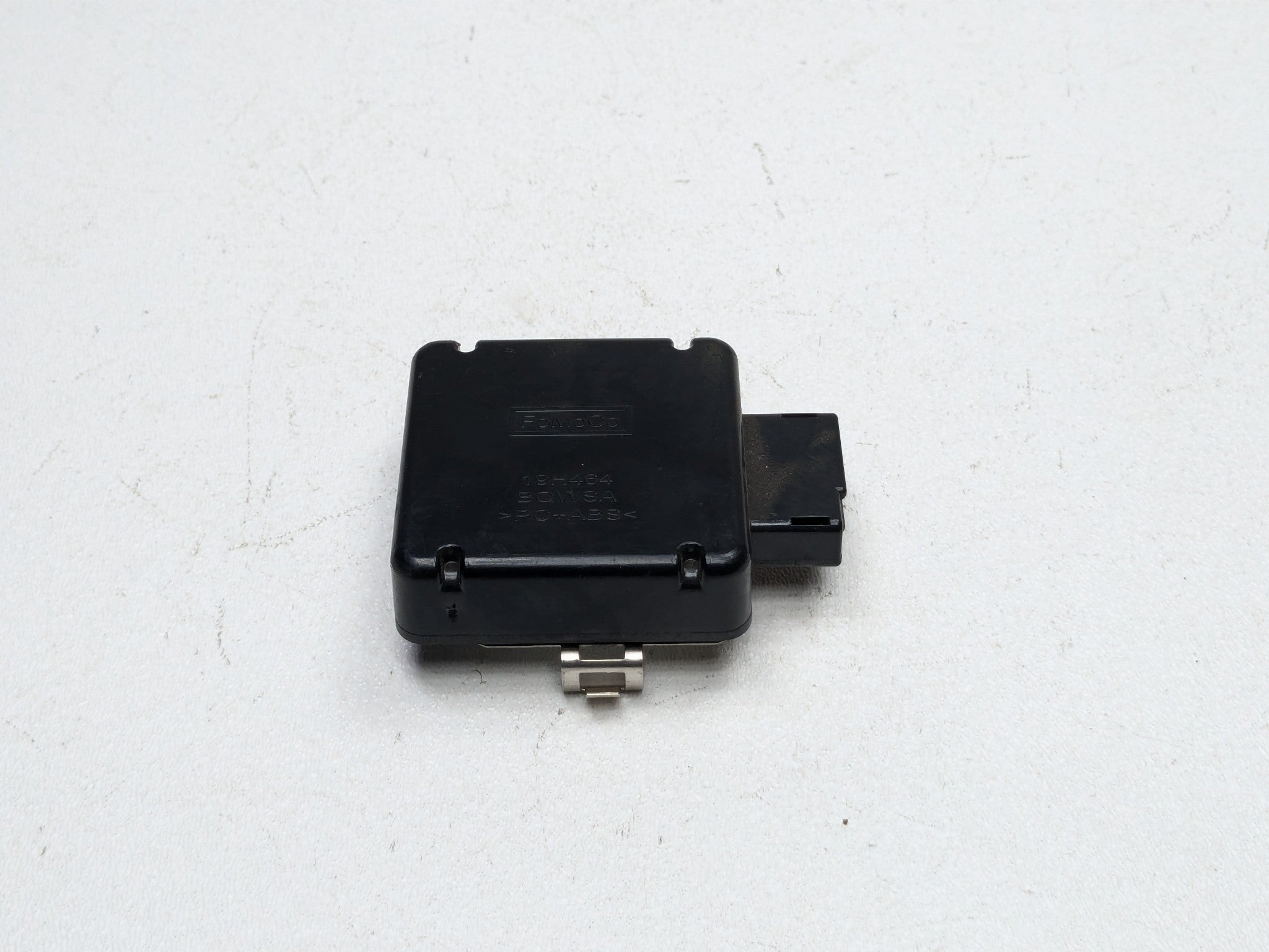 2011 - 2015 OEM FORD EXPLORER GPS COMMUNICATION CONTROL MODULE