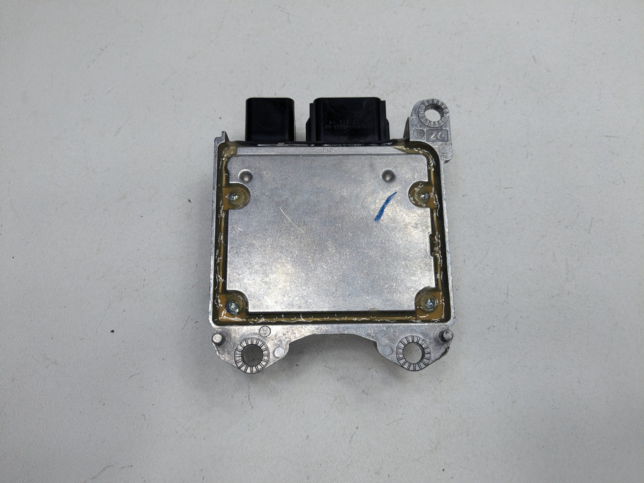 2011 - 2015 OEM FORD EXPLORER RESTRAINTS CONTROL MODULE UNIT