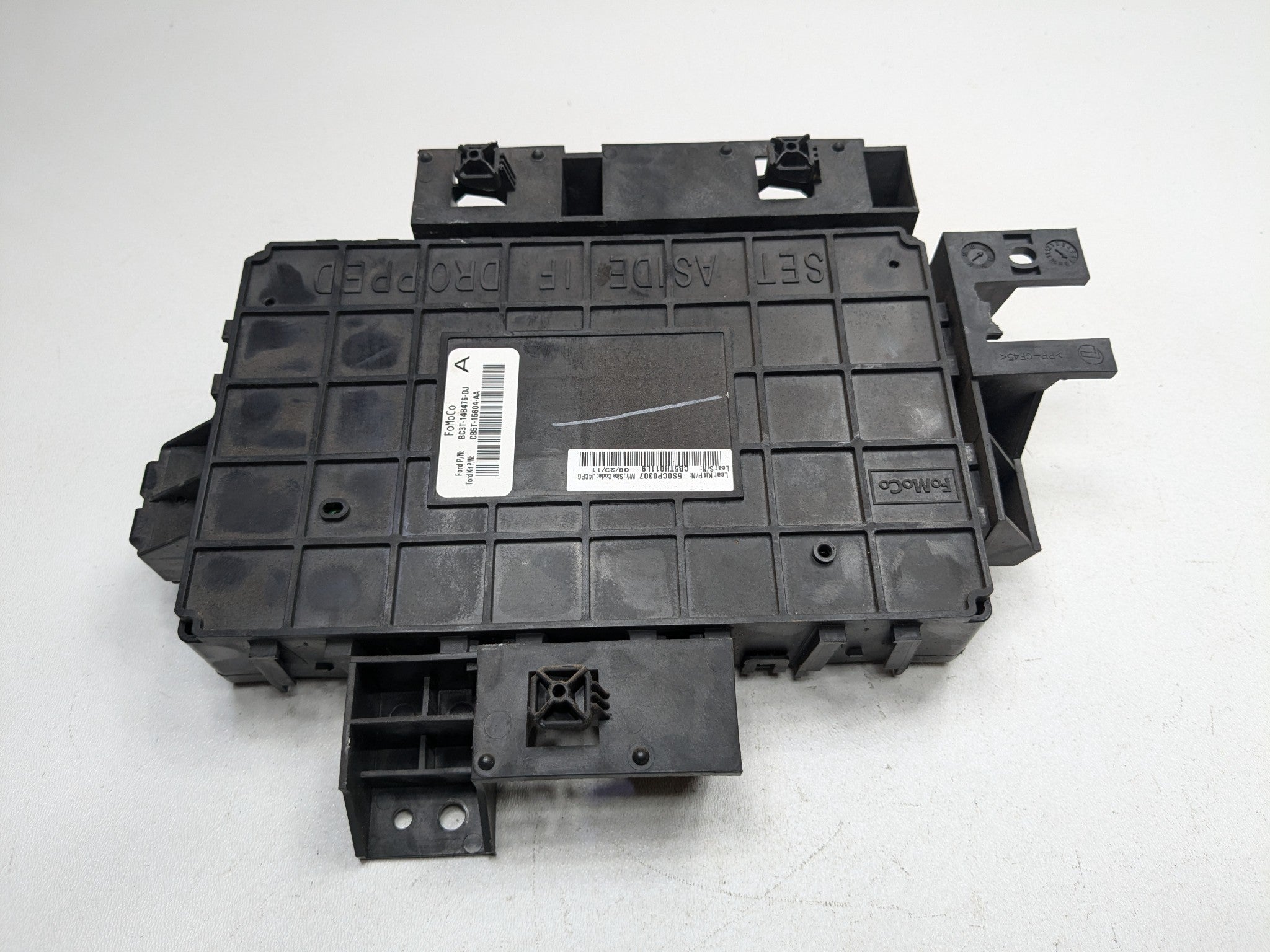 2011 - 2015 OEM FORD EXPLORER BODY CONTROL MODULE INTERIOR CABIN FUSE BOX