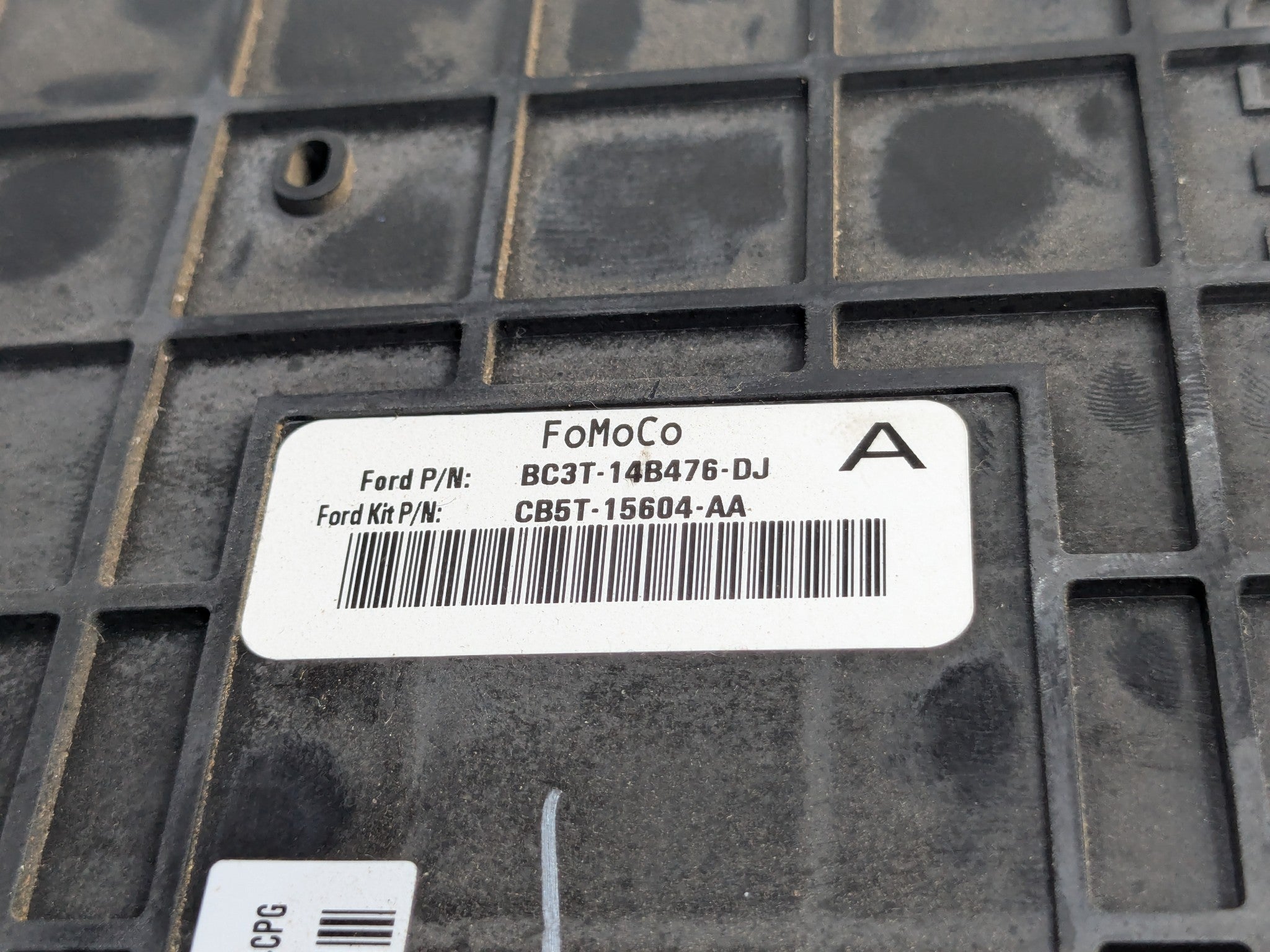 2011 - 2015 OEM FORD EXPLORER BODY CONTROL MODULE INTERIOR CABIN FUSE BOX
