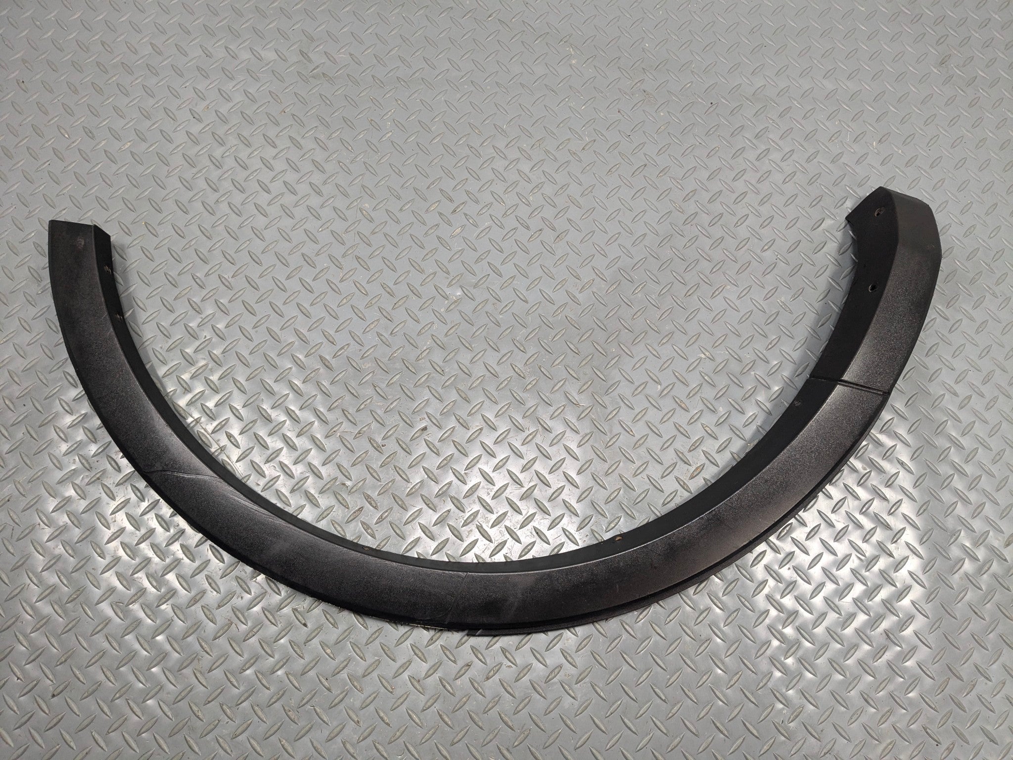 2011 - 2015 OEM FORD EXPLORER REAR LEFT DRIVER SIDE FENDER FLARE WHEEL