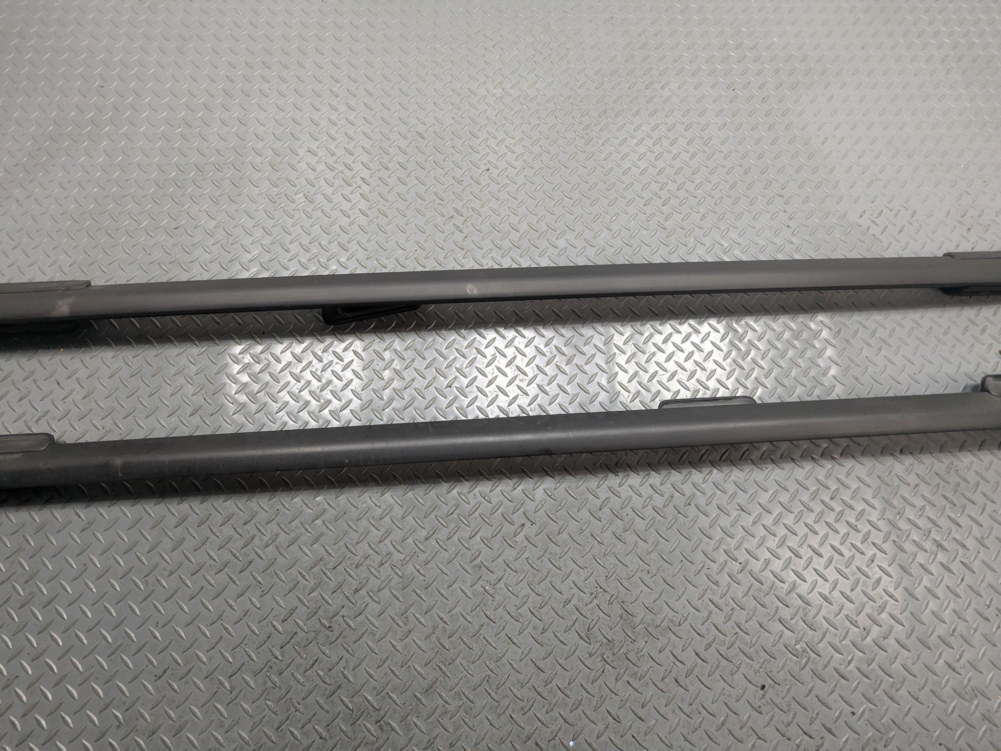 2011 - 2015 OEM FORD EXPLORER LEFT AND RIGHT SIDE LUGGAGE ROOF RACK MOUNT RAILS