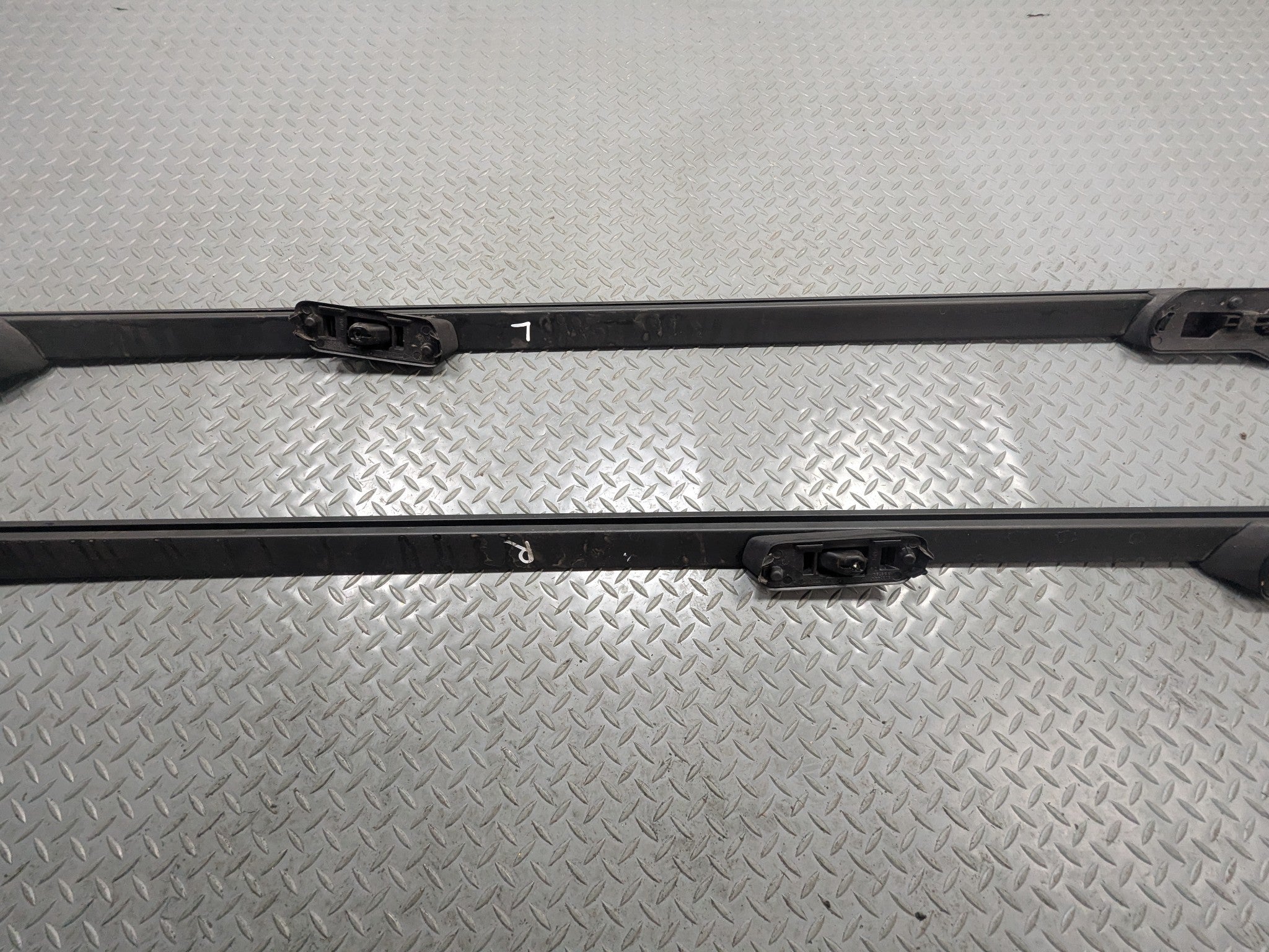 2011 - 2015 OEM FORD EXPLORER LEFT AND RIGHT SIDE LUGGAGE ROOF RACK MOUNT RAILS