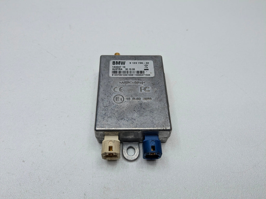2007 - 2009 OEM BMW 328I AUX AUDIO USB COMPUTER CONTROL ADAPTER MODULE UNIT