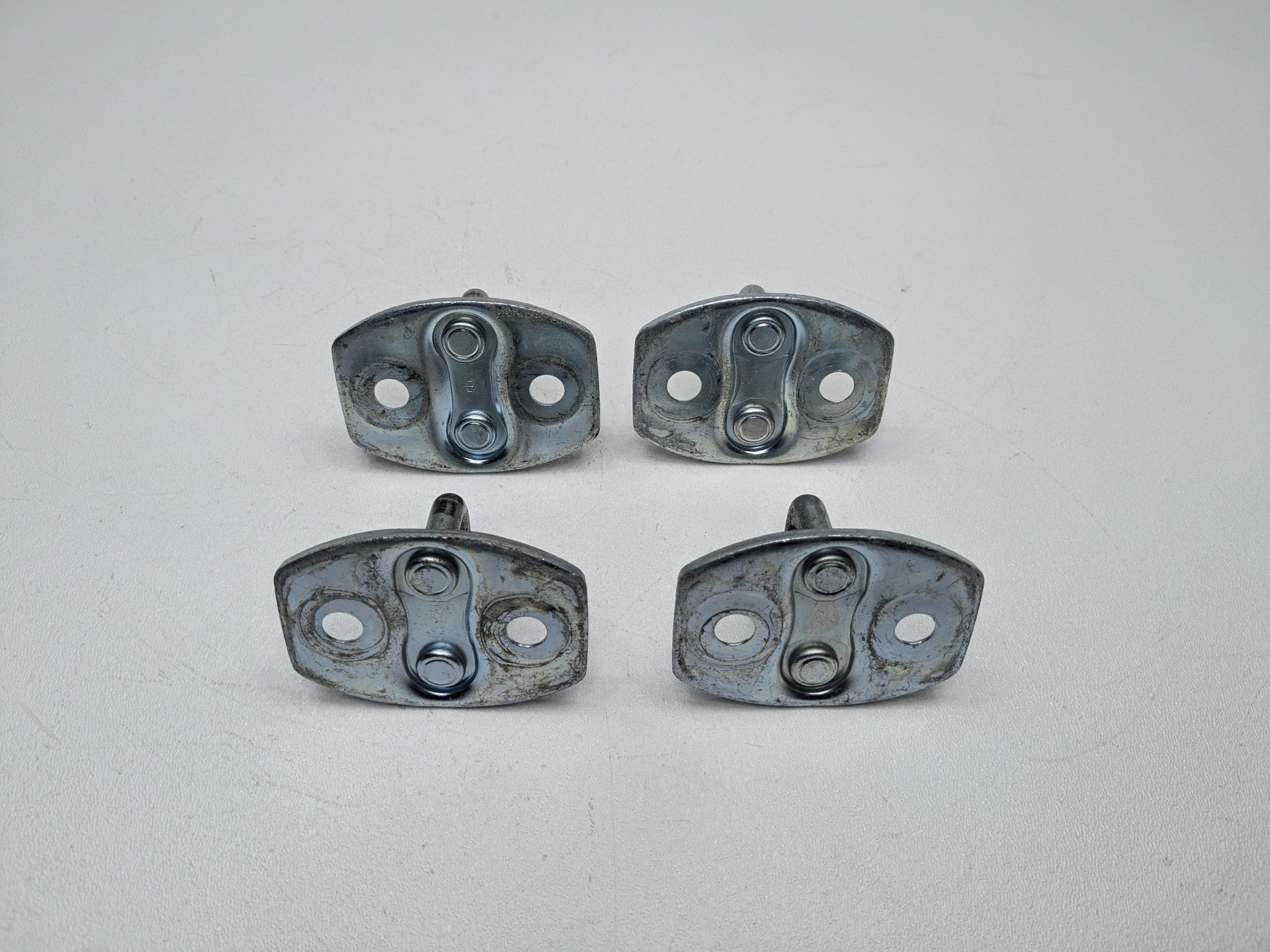 06 - 09 OEM TOYOTA PRIUS FRONT AND REAR DOOR LOCK LATCH STRIKER PLATE SET OF 4