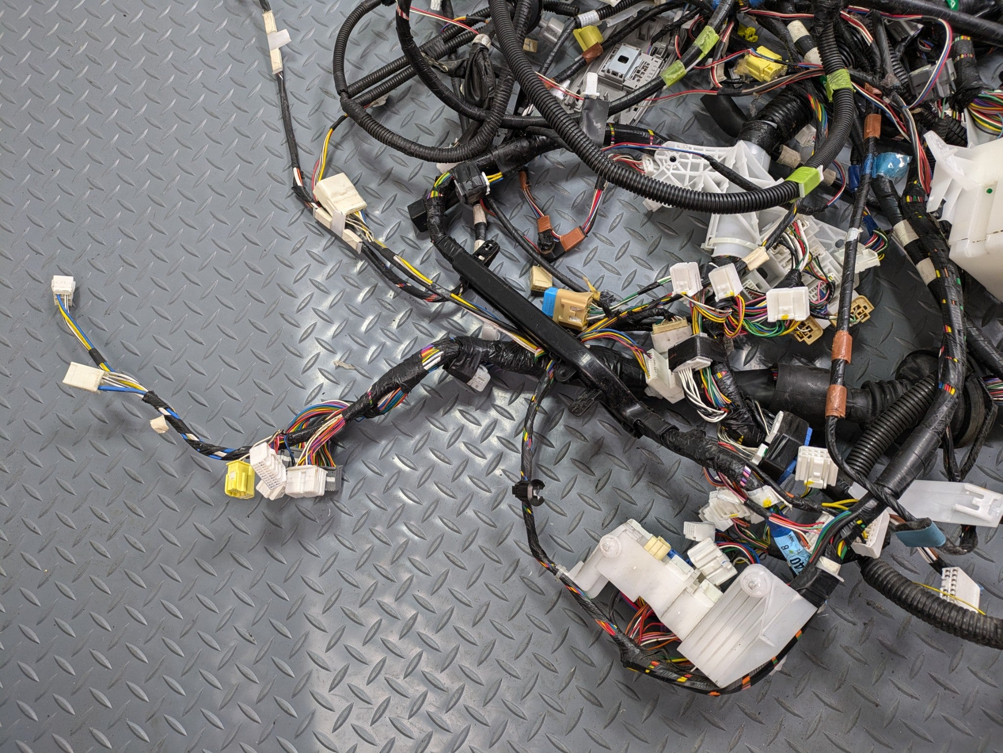 06 - 09 OEM TOYOTA PRIUS INTERIOR BODY WIRE WIRING HARNESS CABLE AND CONNECTOR