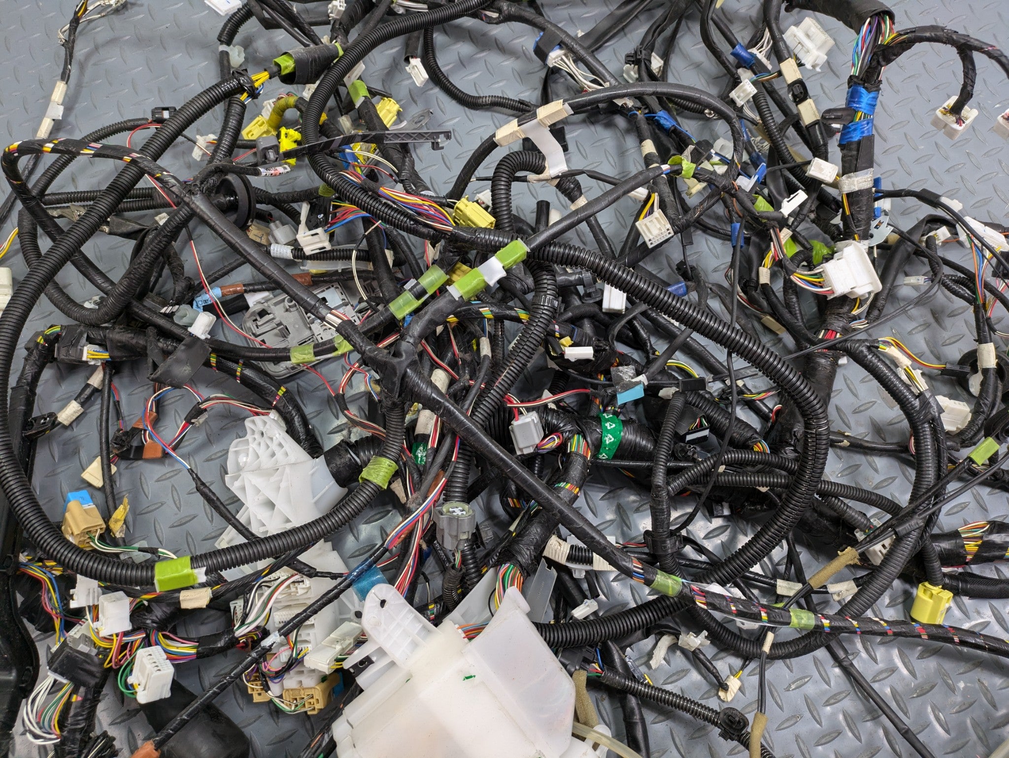 06 - 09 OEM TOYOTA PRIUS INTERIOR BODY WIRE WIRING HARNESS CABLE AND CONNECTOR