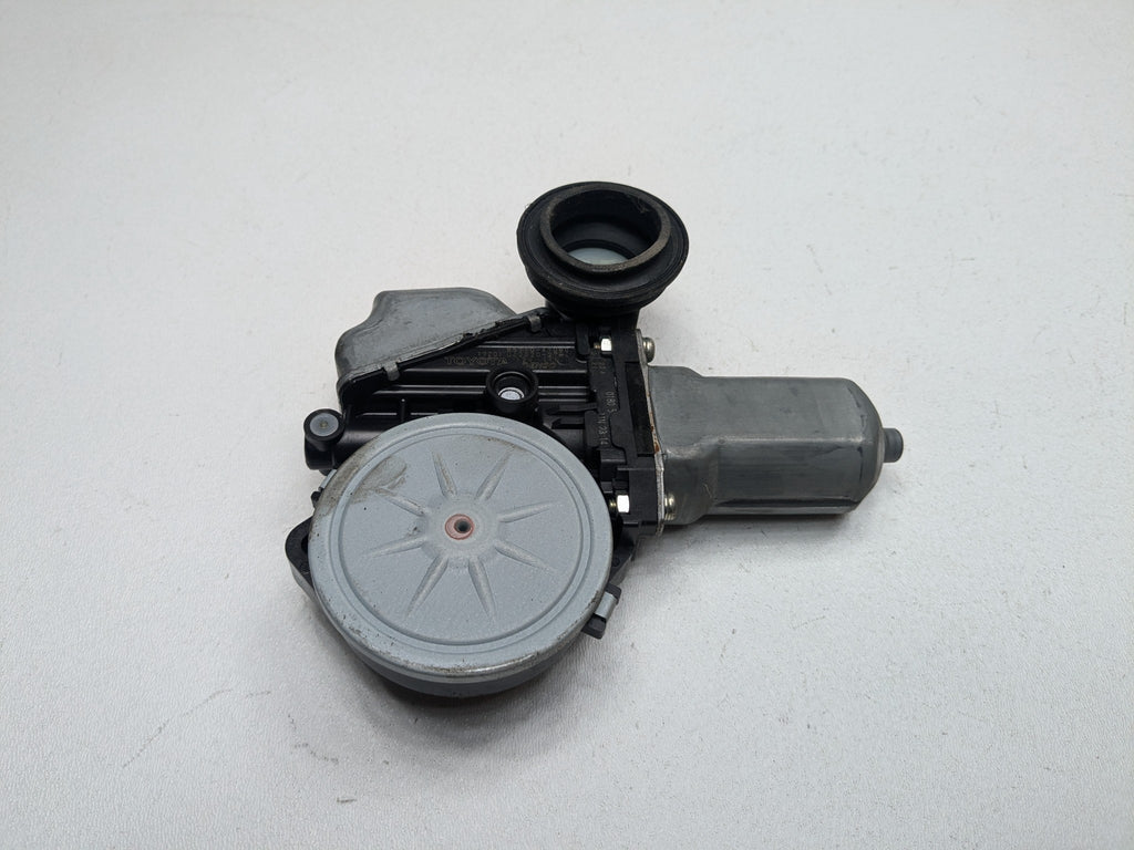 10 - 11 OEM TOYOTA PRIUS REAR RIGHT PASSENGER SIDE DOOR POWER WINDOW MOTOR UNIT