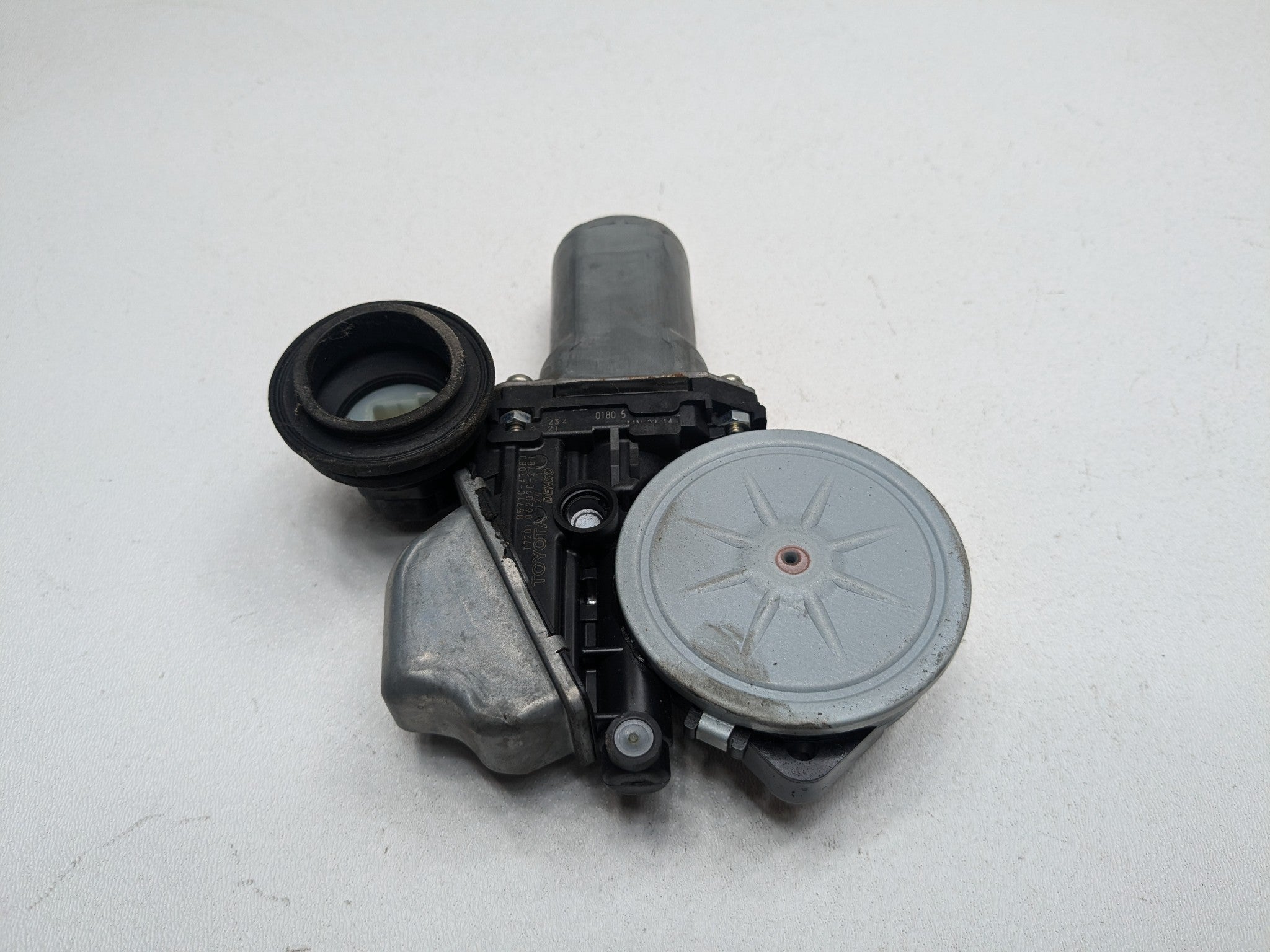 10 - 11 OEM TOYOTA PRIUS REAR RIGHT PASSENGER SIDE DOOR POWER WINDOW MOTOR UNIT