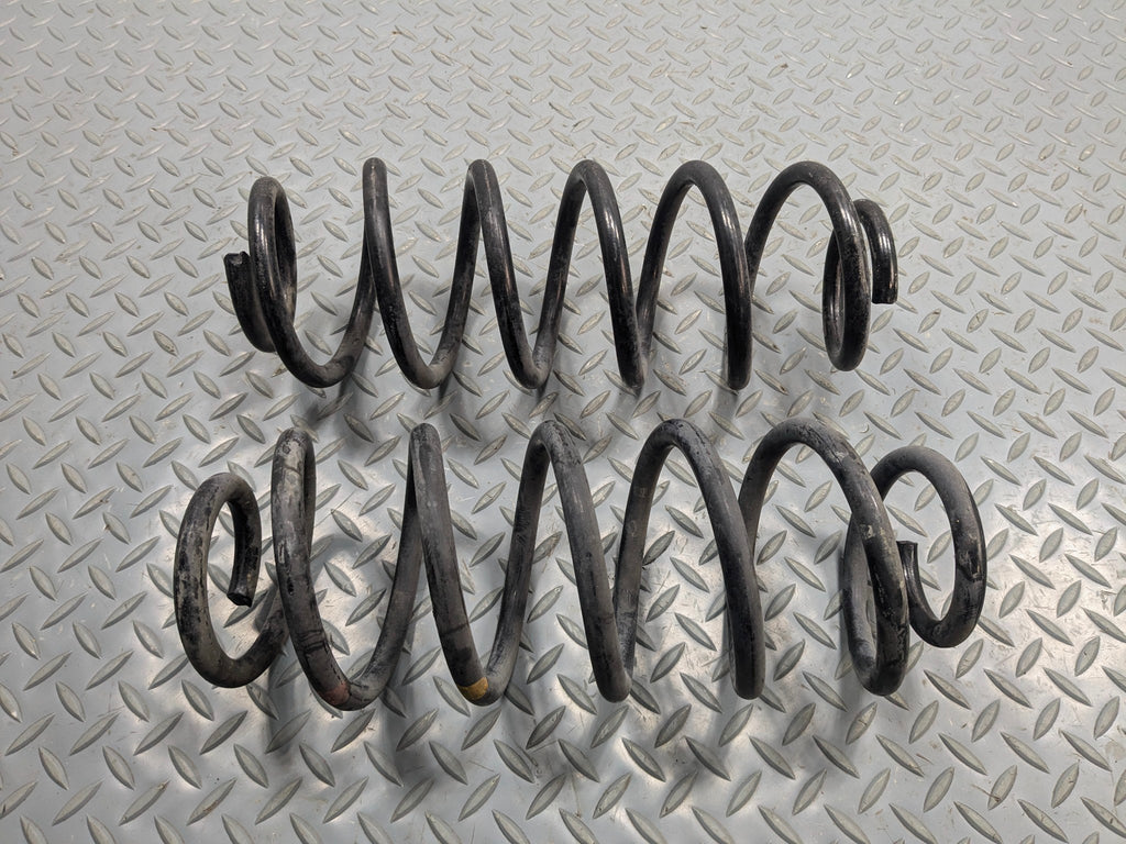 10 - 11 OEM TOYOTA PRIUS REAR LEFT AND RIGHT SIDE SUSPENSION COIL SPRING PAIR