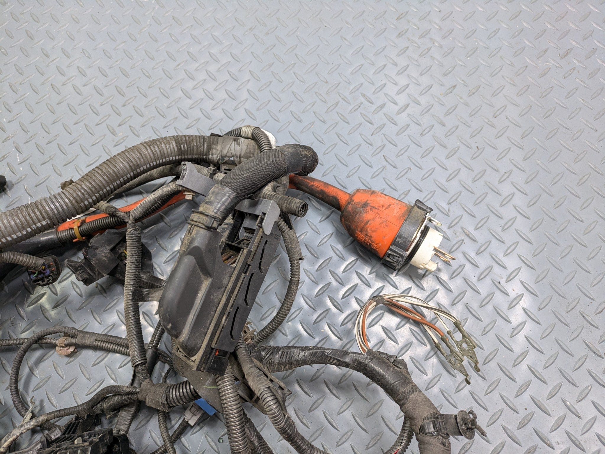 10 - 11 OEM TOYOTA PRIUS INTERIOR HOOD WIRE WIRING HARNESS CABLE AND CONNECTOR