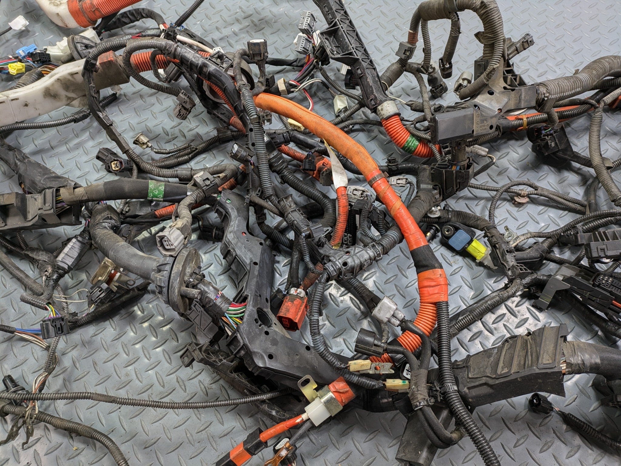 10 - 11 OEM TOYOTA PRIUS INTERIOR HOOD WIRE WIRING HARNESS CABLE AND CONNECTOR