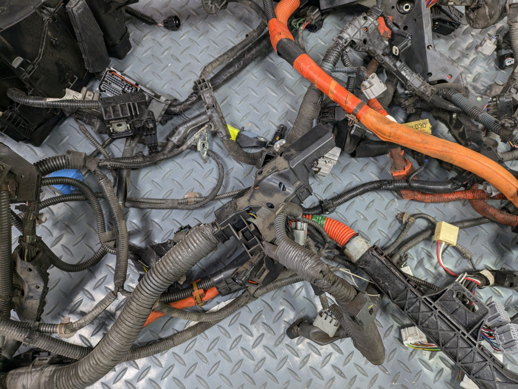 10 - 11 OEM TOYOTA PRIUS INTERIOR HOOD WIRE WIRING HARNESS CABLE AND CONNECTOR