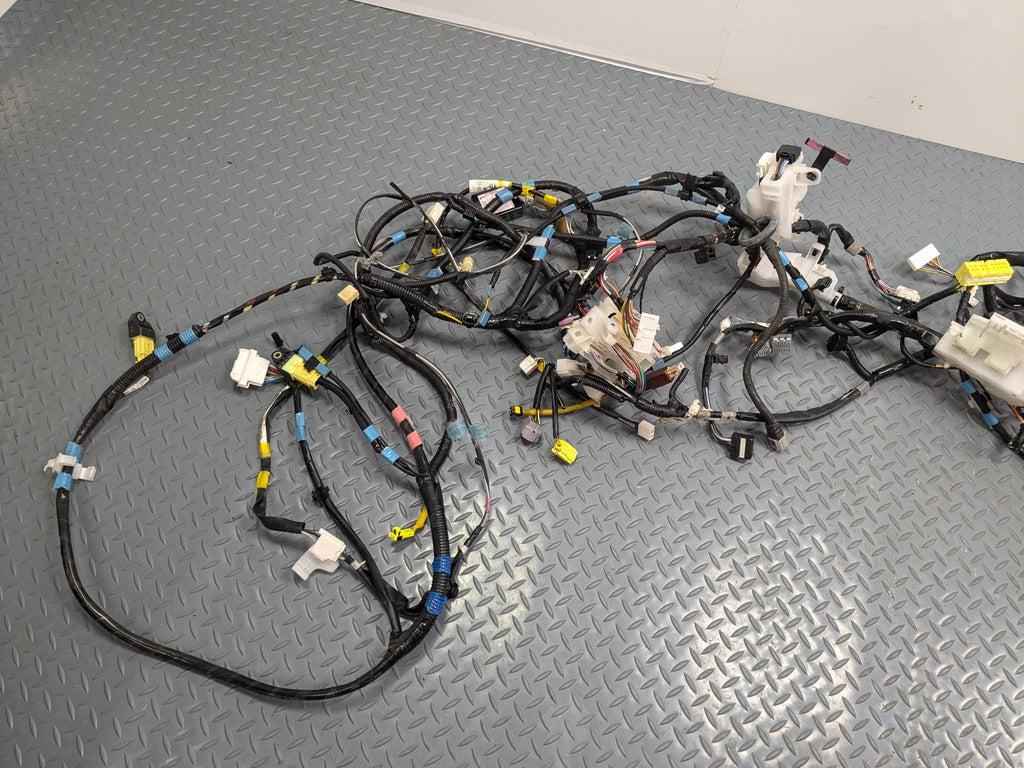 10 - 11 OEM TOYOTA PRIUS INTERIOR BODY WIRE WIRING HARNESS CABLE AND CONNECTOR