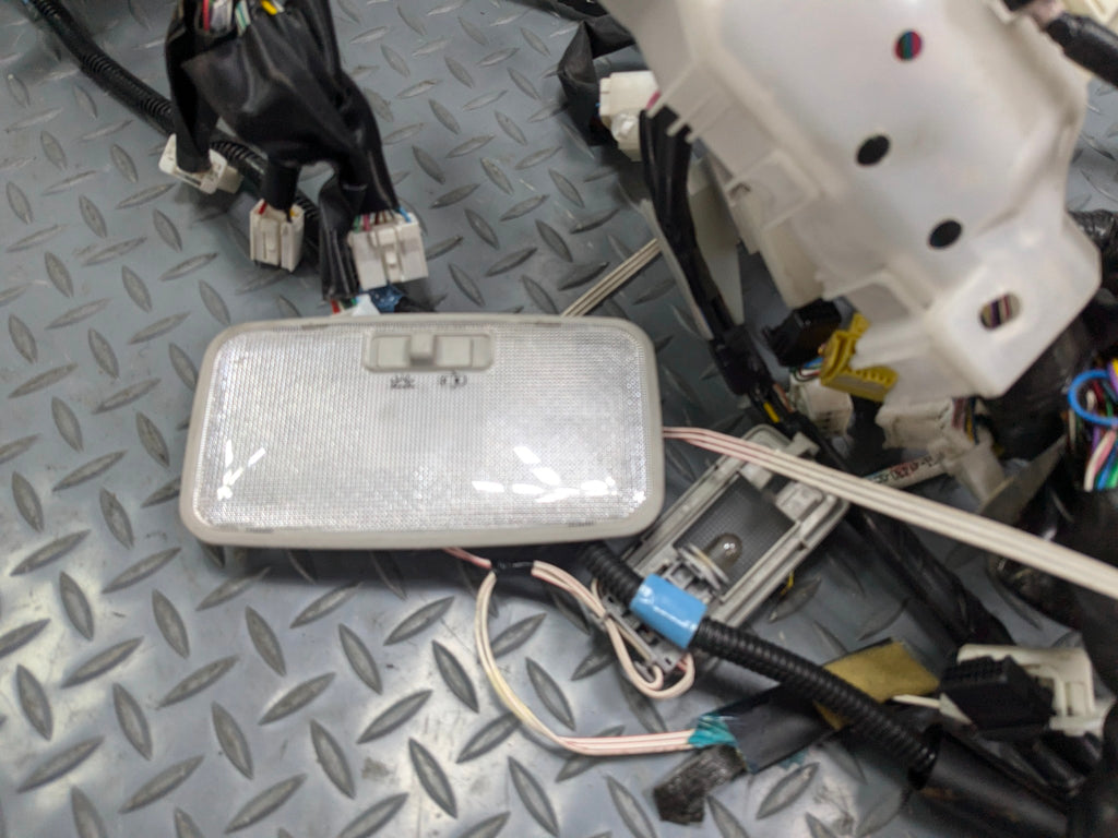 10 - 11 OEM TOYOTA PRIUS INTERIOR BODY WIRE WIRING HARNESS CABLE AND CONNECTOR