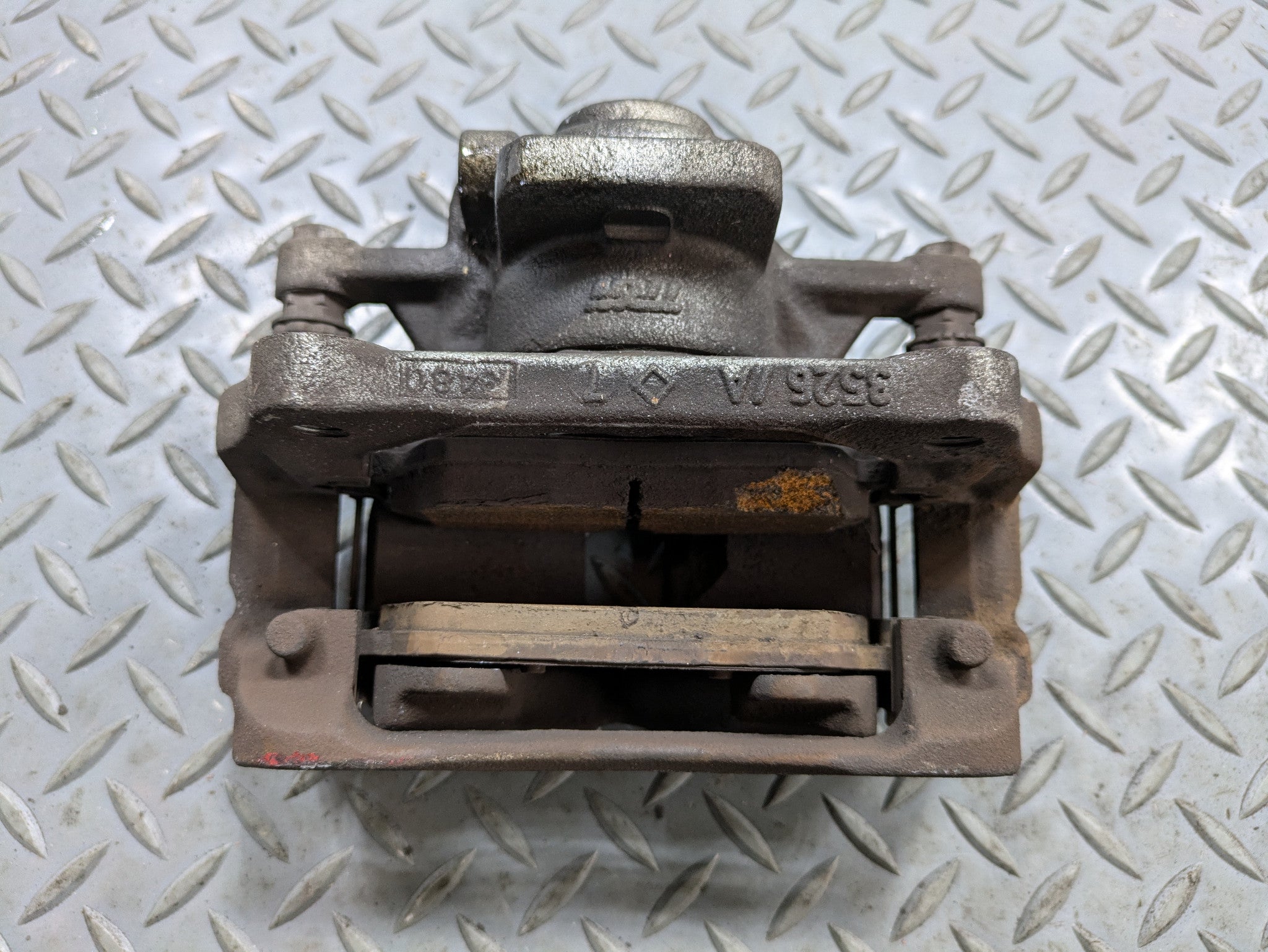 2011 - 2013 OEM MINI COOPER FRONT LEFT DRIVER SIDE BRAKE CALIPER