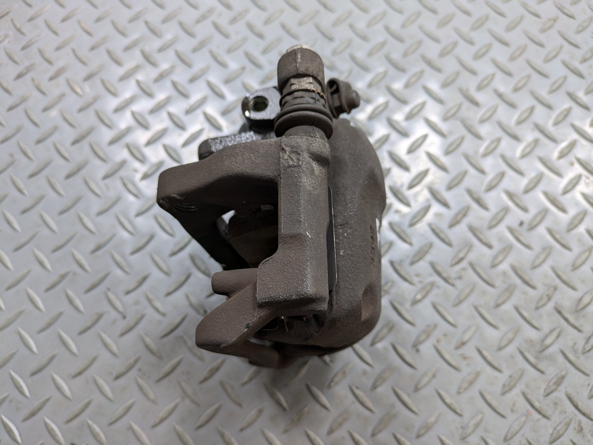 2011 - 2013 OEM MINI COOPER FRONT RIGHT PASSENGER SIDE BRAKE CALIPER