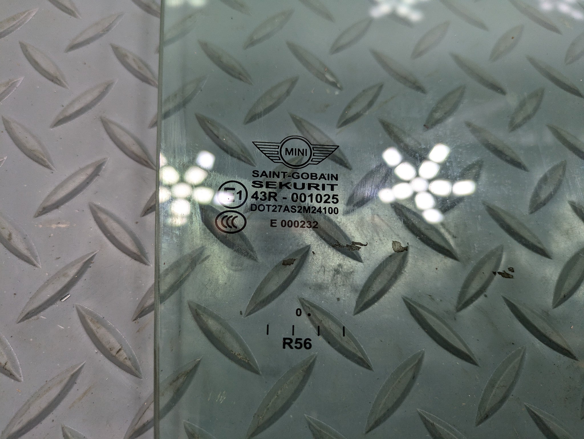2011 - 2013 OEM MINI COOPER FRONT RIGHT PASSENGER SIDE DOOR WINDOW GLASS