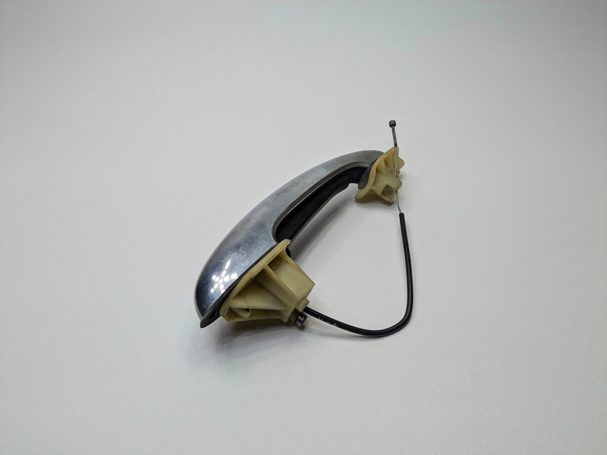 2011 - 2013 OEM MINI COOPER RIGHT PASSENGER SIDE EXTERIOR DOOR HANDLE