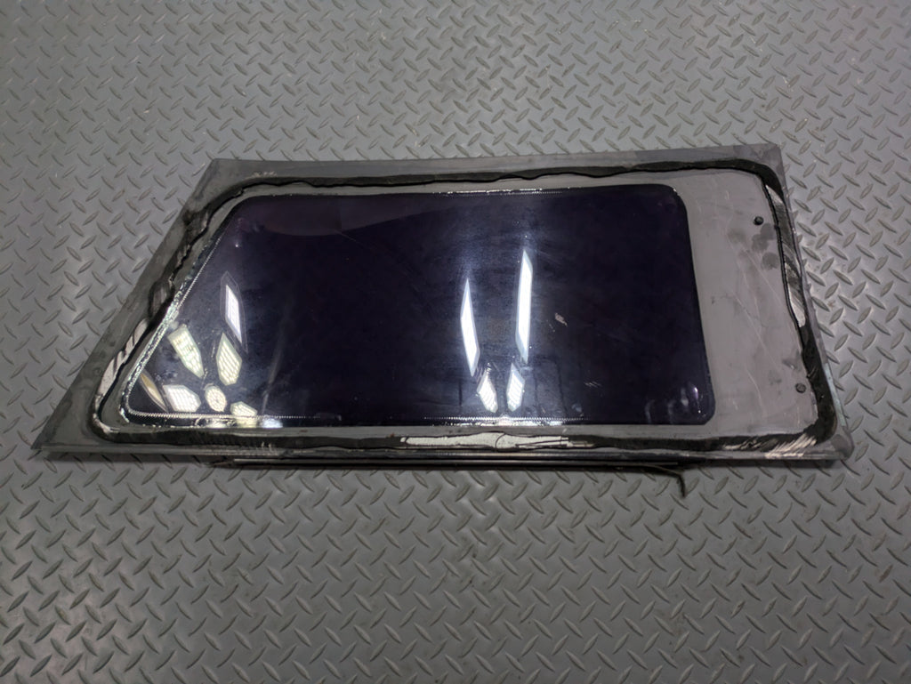 2011 - 2013 OEM MINI COOPER REAR LEFT DRIVER SIDE QUARTER WINDOW GLASS
