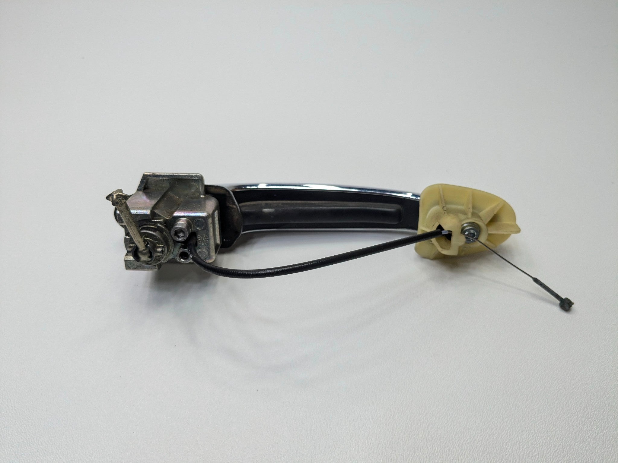 2011 - 2013 OEM MINI COOPER LEFT DRIVER SIDE EXTERIOR DOOR HANDLE