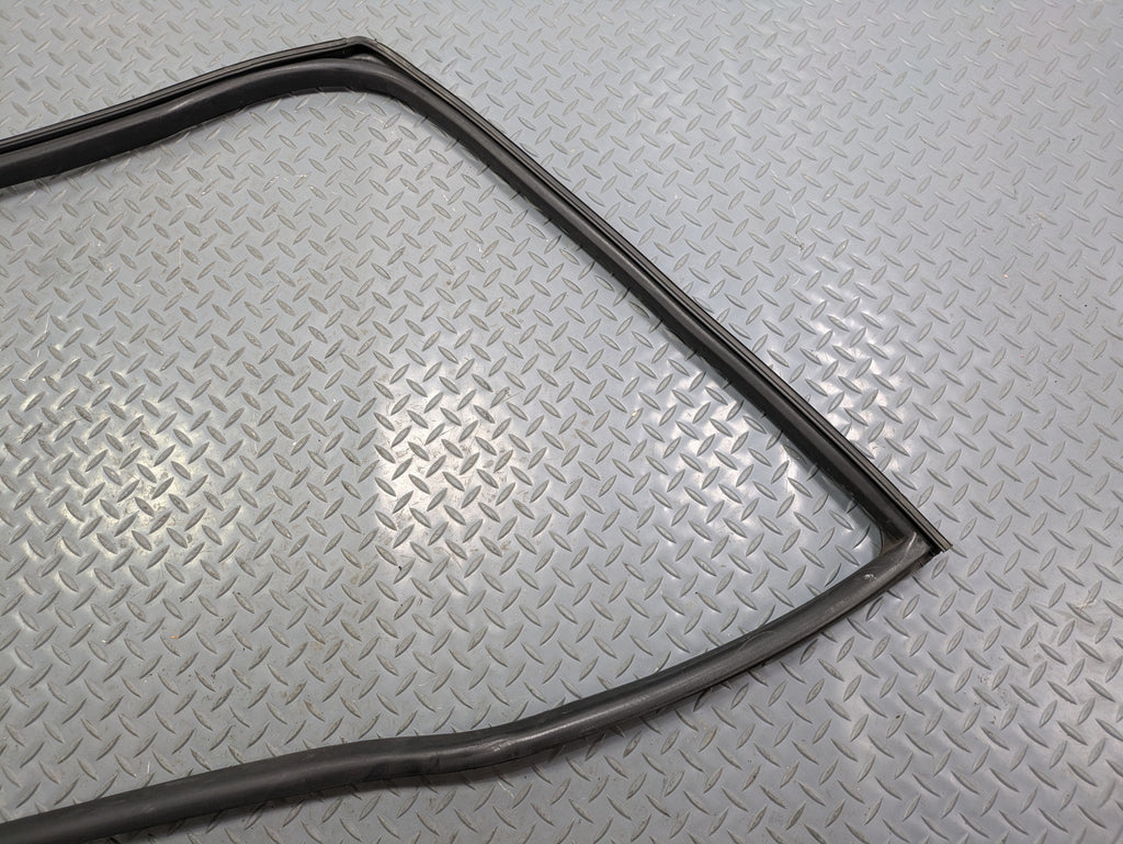 2011 - 2013 OEM MINI COOPER FRONT LEFT SIDE DOOR SEAL WEATHERSTRIP RUBBER