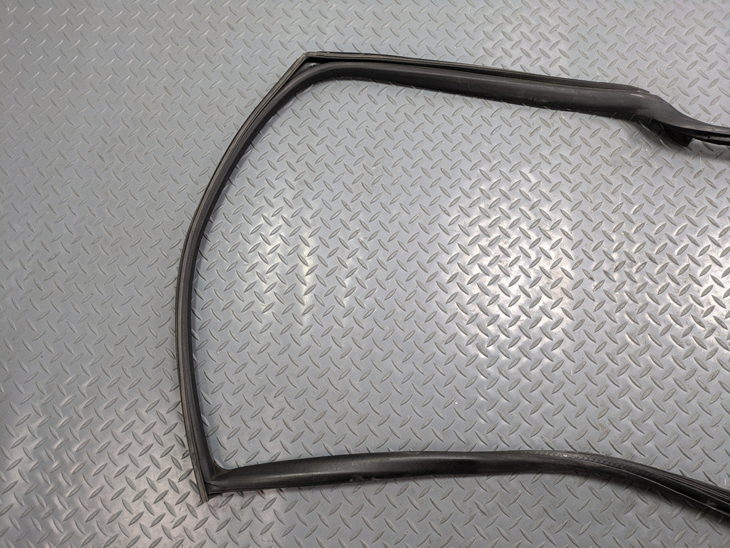 2011 - 2013 OEM MINI COOPER FRONT RIGHT SIDE DOOR SEAL WEATHERSTRIP RUBBER
