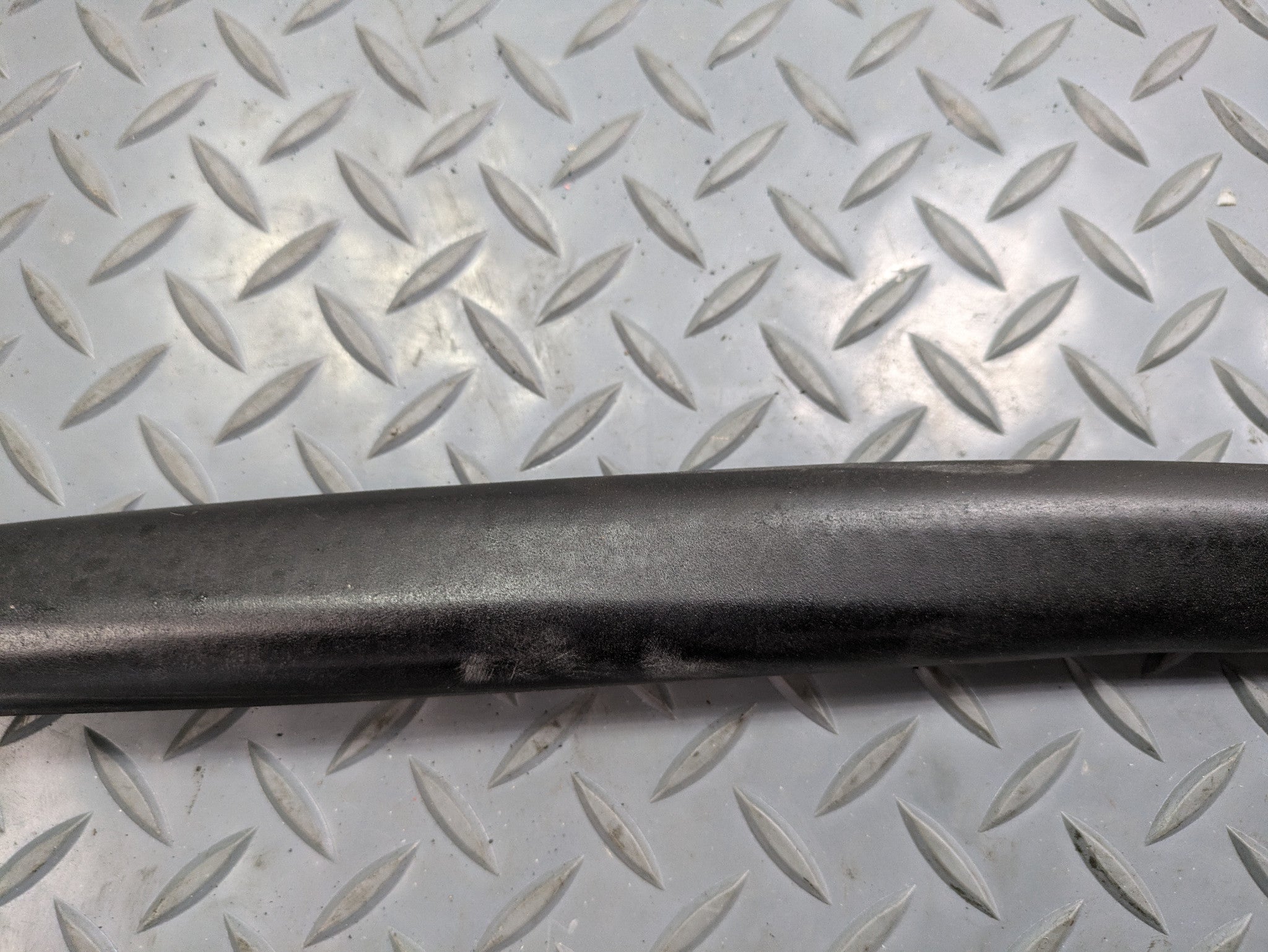 2011 - 2013 OEM MINI COOPER FRONT RIGHT SIDE DOOR SEAL WEATHERSTRIP RUBBER