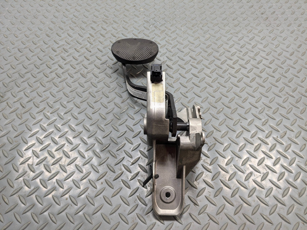 11 - 13 OEM MINI COOPER PARKING BRAKE PEDAL FOOT STEP PAD WITH BRACKET ASSEMBLY