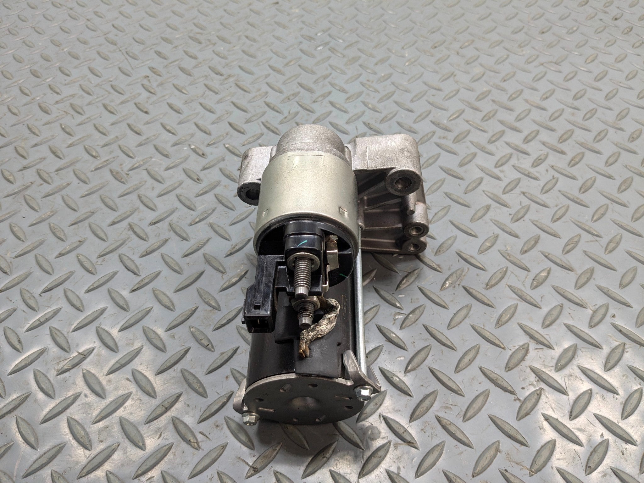 2011 - 2013 OEM MINI COOPER ENGINE STARTER MOTOR ASSEMBLY