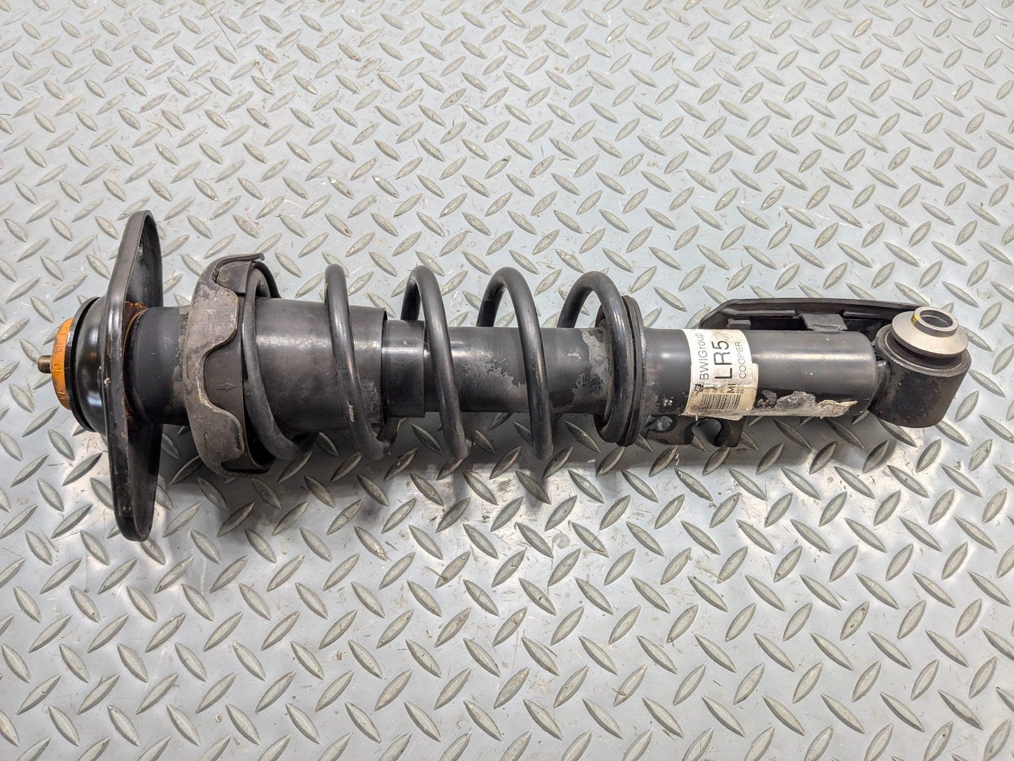 2011 - 2013 OEM MINI COOPER REAR RIGHT PASSENGER SIDE SUSPENSION STRUT ASSEMBLY