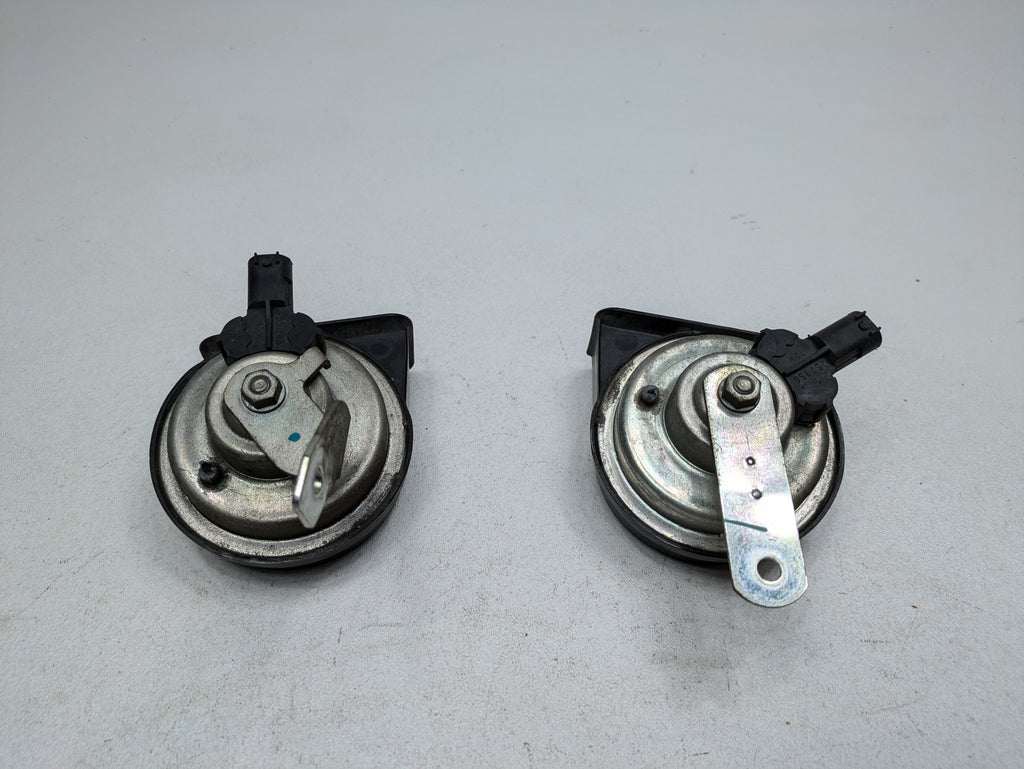 2011 - 2013 OEM MINI COOPER LEFT AND RIGHT SIDE HIGH LOW TONE HORN SET