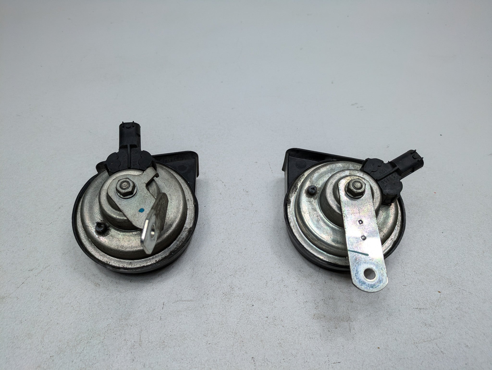2011 - 2013 OEM MINI COOPER LEFT AND RIGHT SIDE HIGH LOW TONE HORN SET