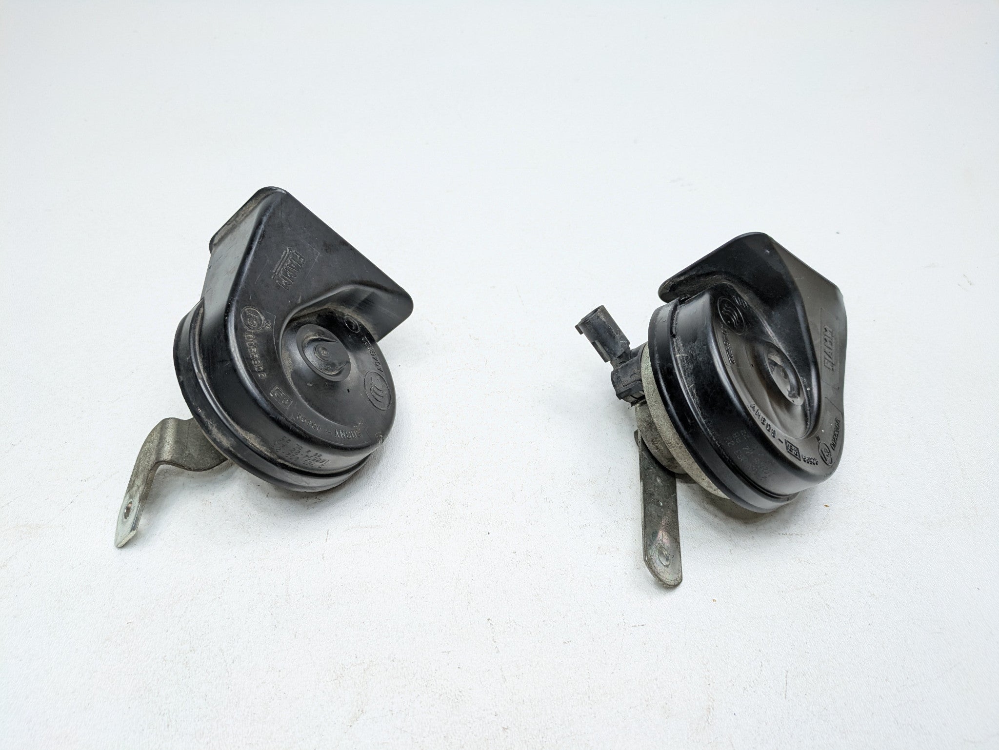 2011 - 2013 OEM MINI COOPER LEFT AND RIGHT SIDE HIGH LOW TONE HORN SET