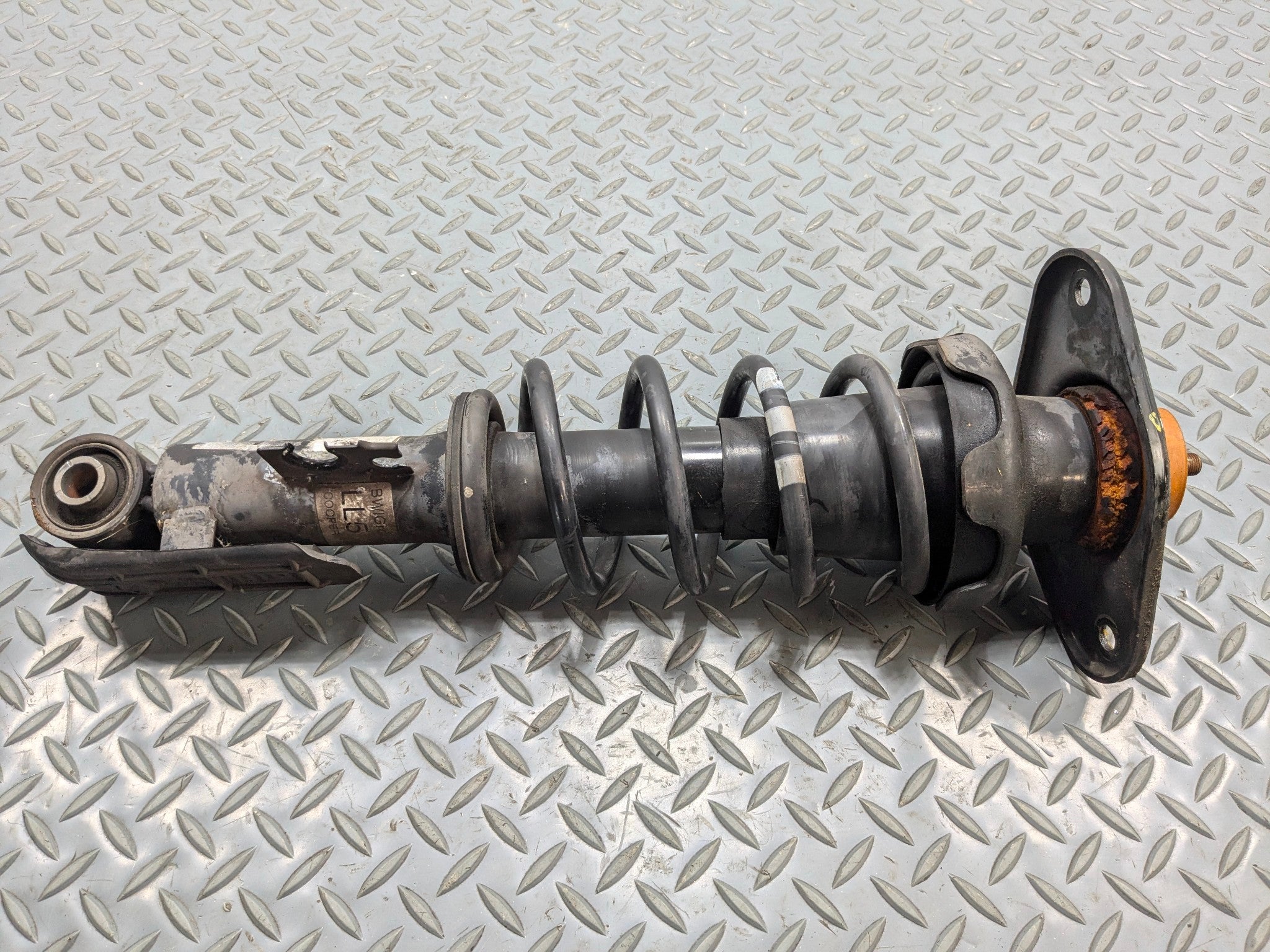 2011 - 2013 OEM MINI COOPER REAR LEFT DRIVER SIDE SUSPENSION STRUT ASSEMBLY