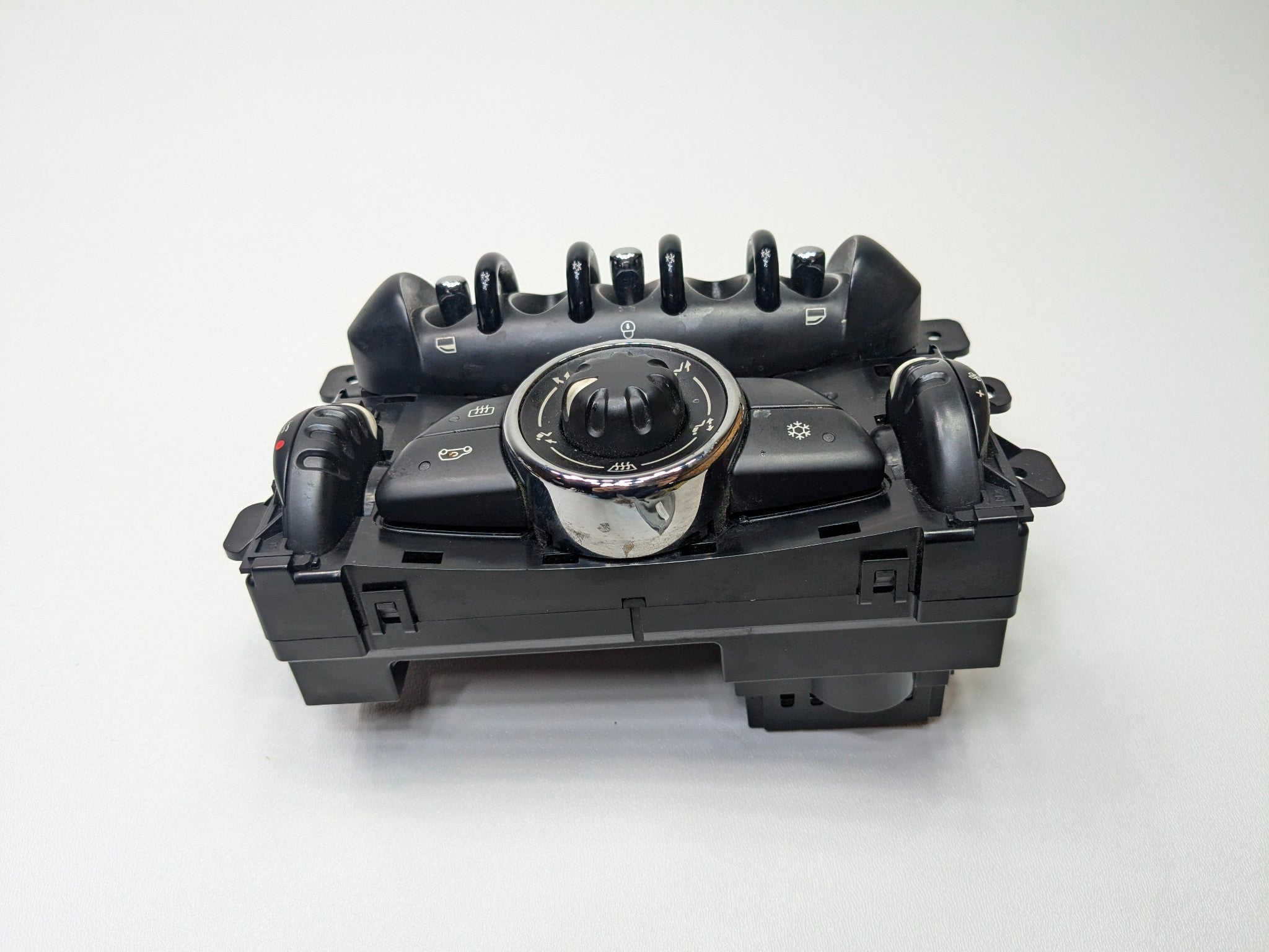 2011 - 2013 OEM MINI COOPER AC HEATER CONTROL WITH GLASS SWITCH