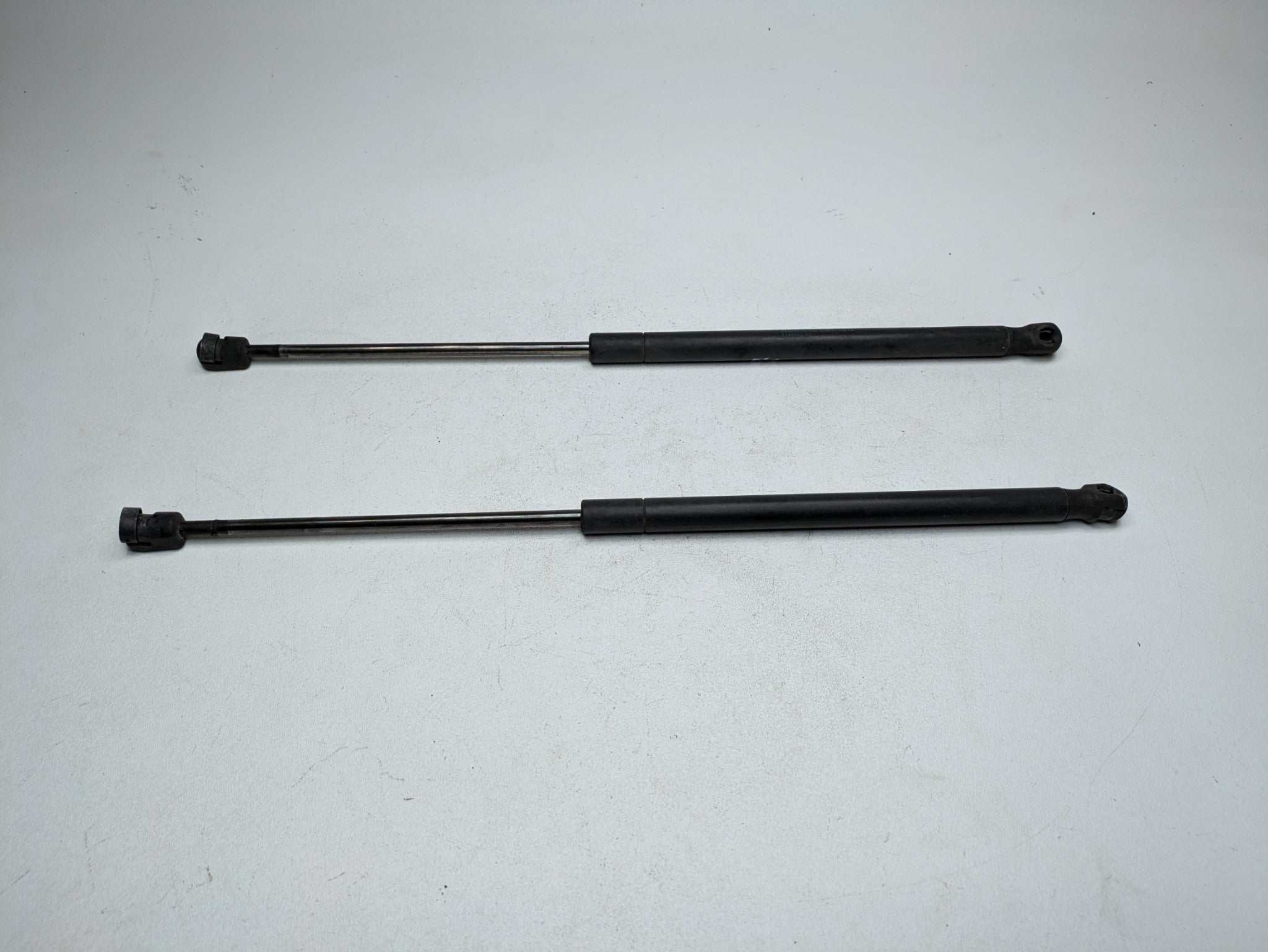 2011 - 2013 OEM MINI COOPER REAR LEFT AND RIGHT SIDE HATCHBACK SUPPORT STRUT
