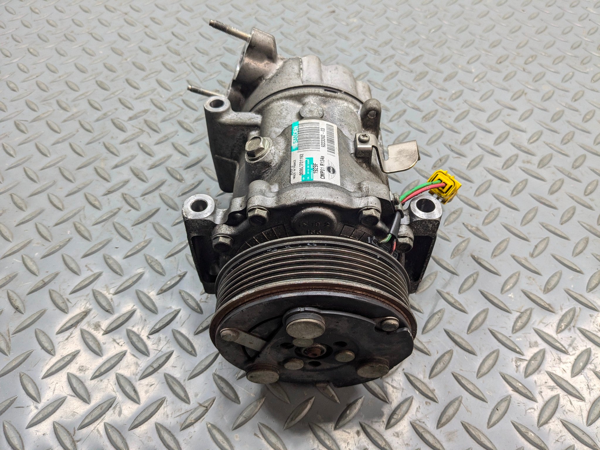 2011 - 2013 OEM MINI COOPER AIR CONDITIONING AC COMPRESSOR ASSEMBLY