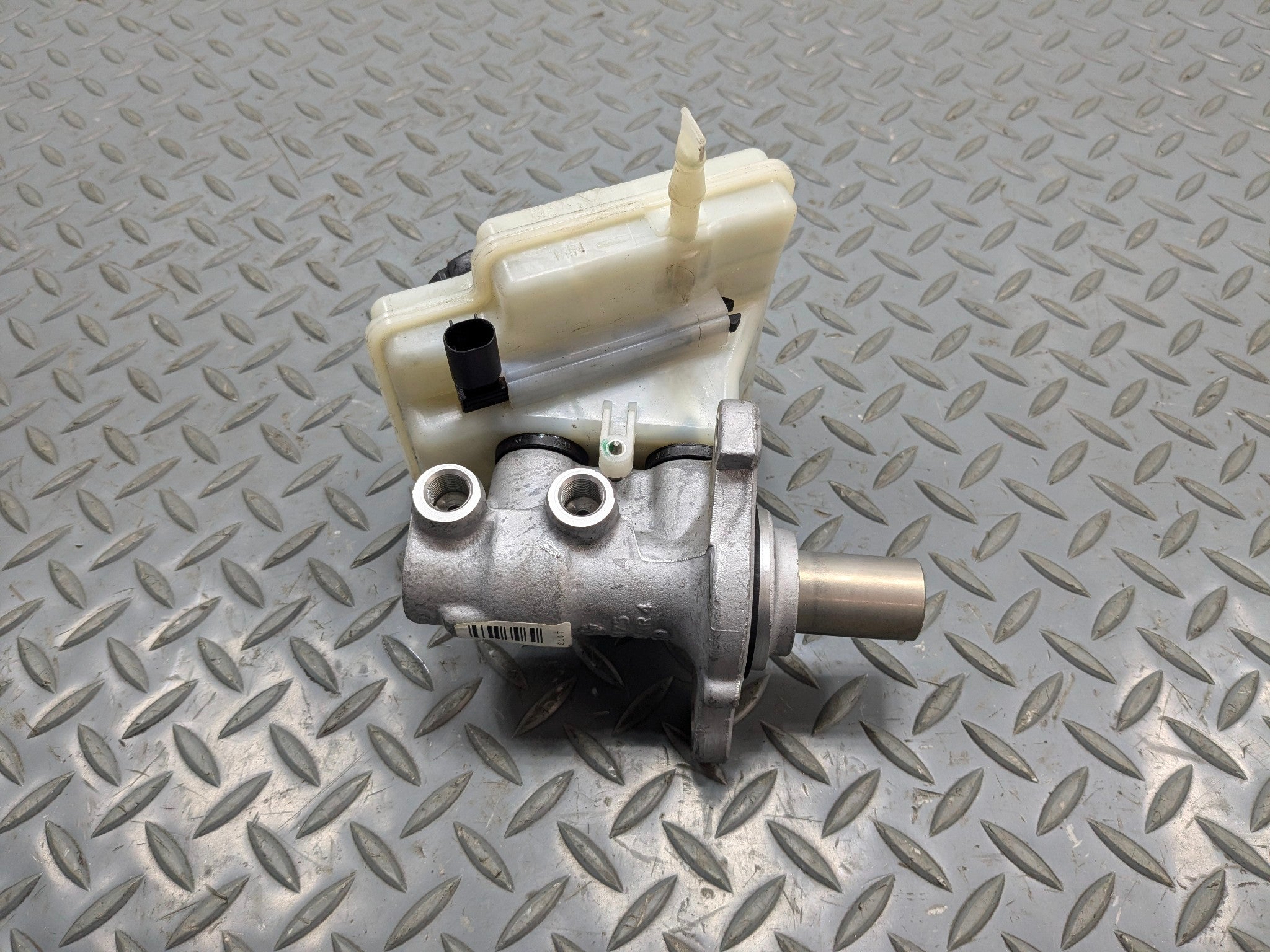 2011 - 2013 OEM MINI COOPER POWER BRAKE MASTER CYLINDER WITH RESERVOIR