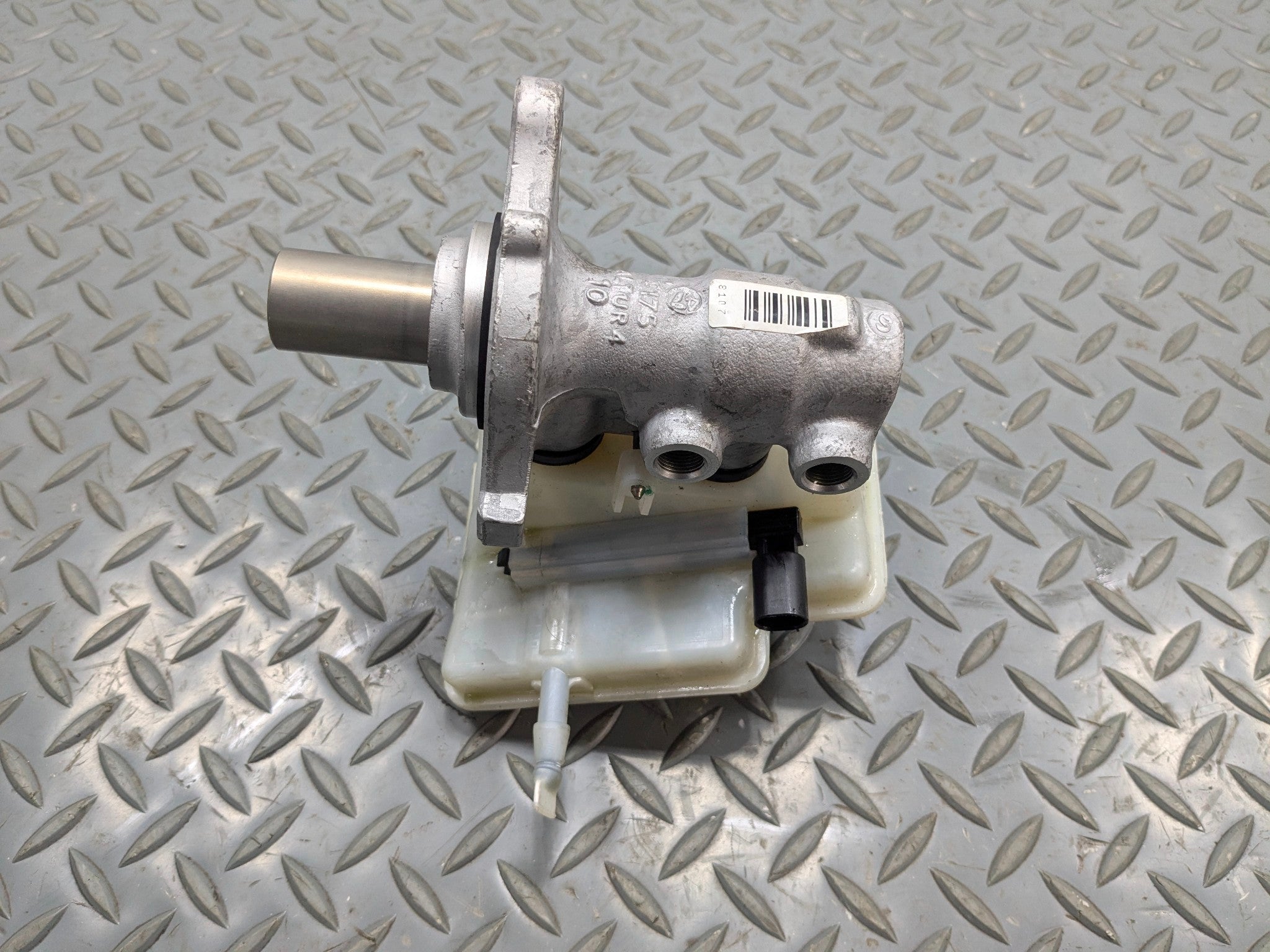 2011 - 2013 OEM MINI COOPER POWER BRAKE MASTER CYLINDER WITH RESERVOIR