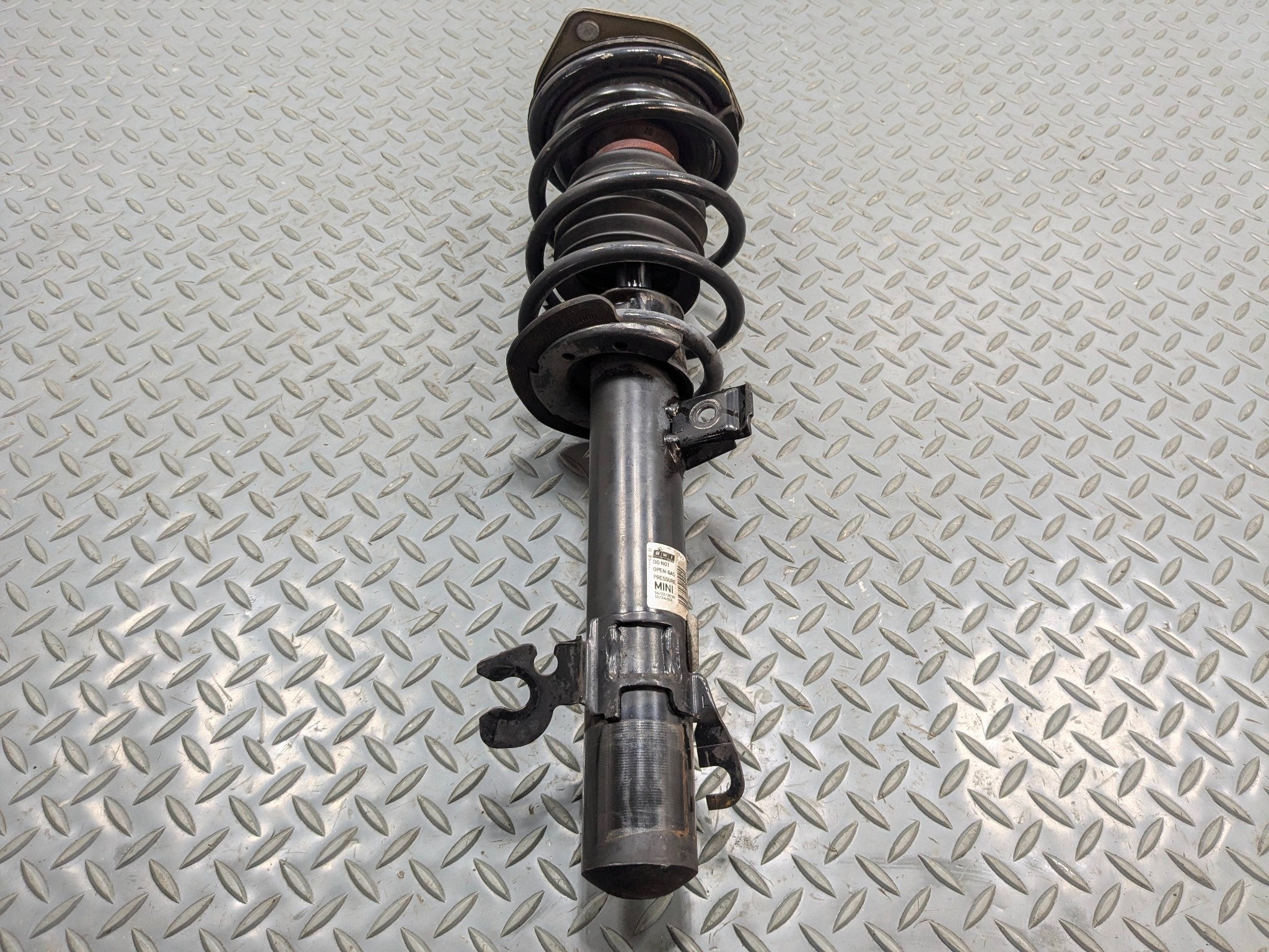 2011 - 2013 OEM MINI COOPER FRONT LEFT DRIVER SIDE SUSPENSION STRUT ASSEMBLY