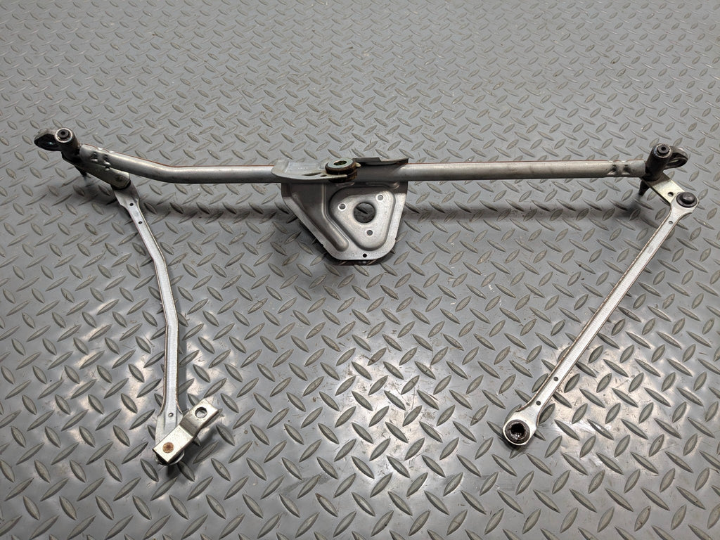 2011 - 2013 OEM MINI COOPER FRONT WINDSHIELD WIPER TRANSMISSION LINKAGE