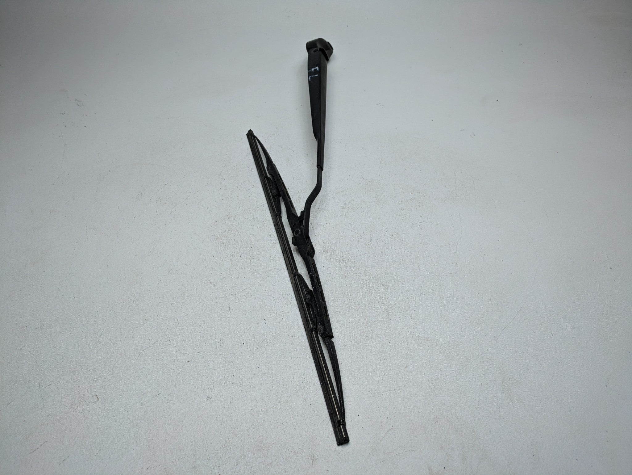 2011 - 2013 OEM MINI COOPER FRONT LEFT DRIVER SIDE WINDSHIELD WIPER ARM
