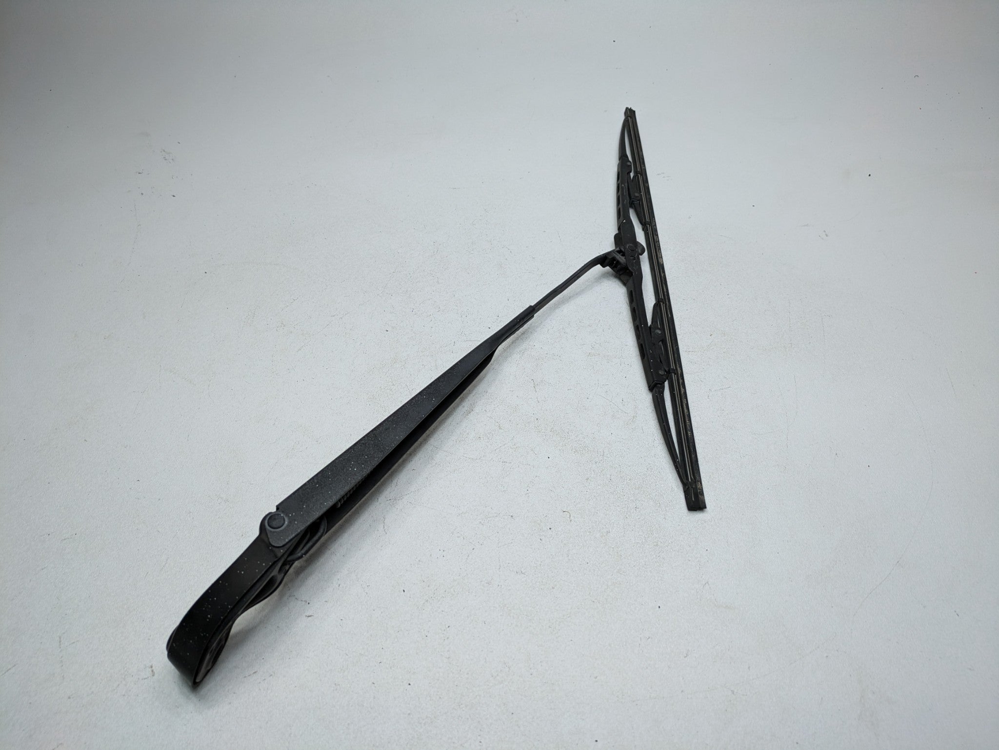 2011 - 2013 OEM MINI COOPER FRONT RIGHT PASSENGER SIDE WINDSHIELD WIPER ARM