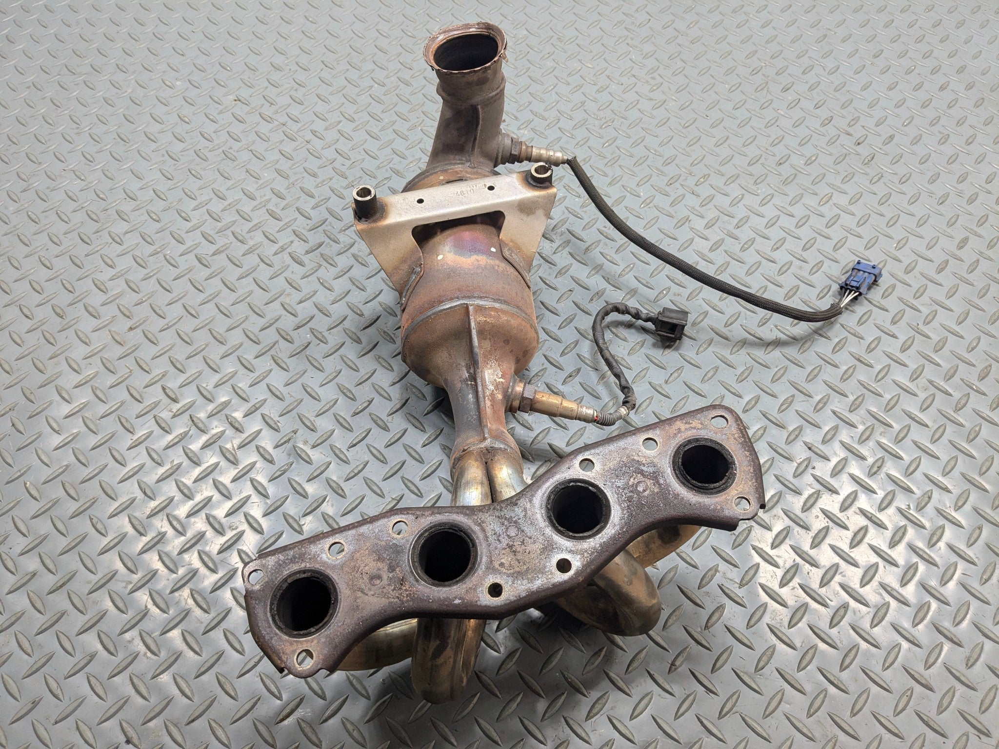 2011 - 2013 OEM MINI COOPER ENGINE EXHAUST MANIFOLD HEADER