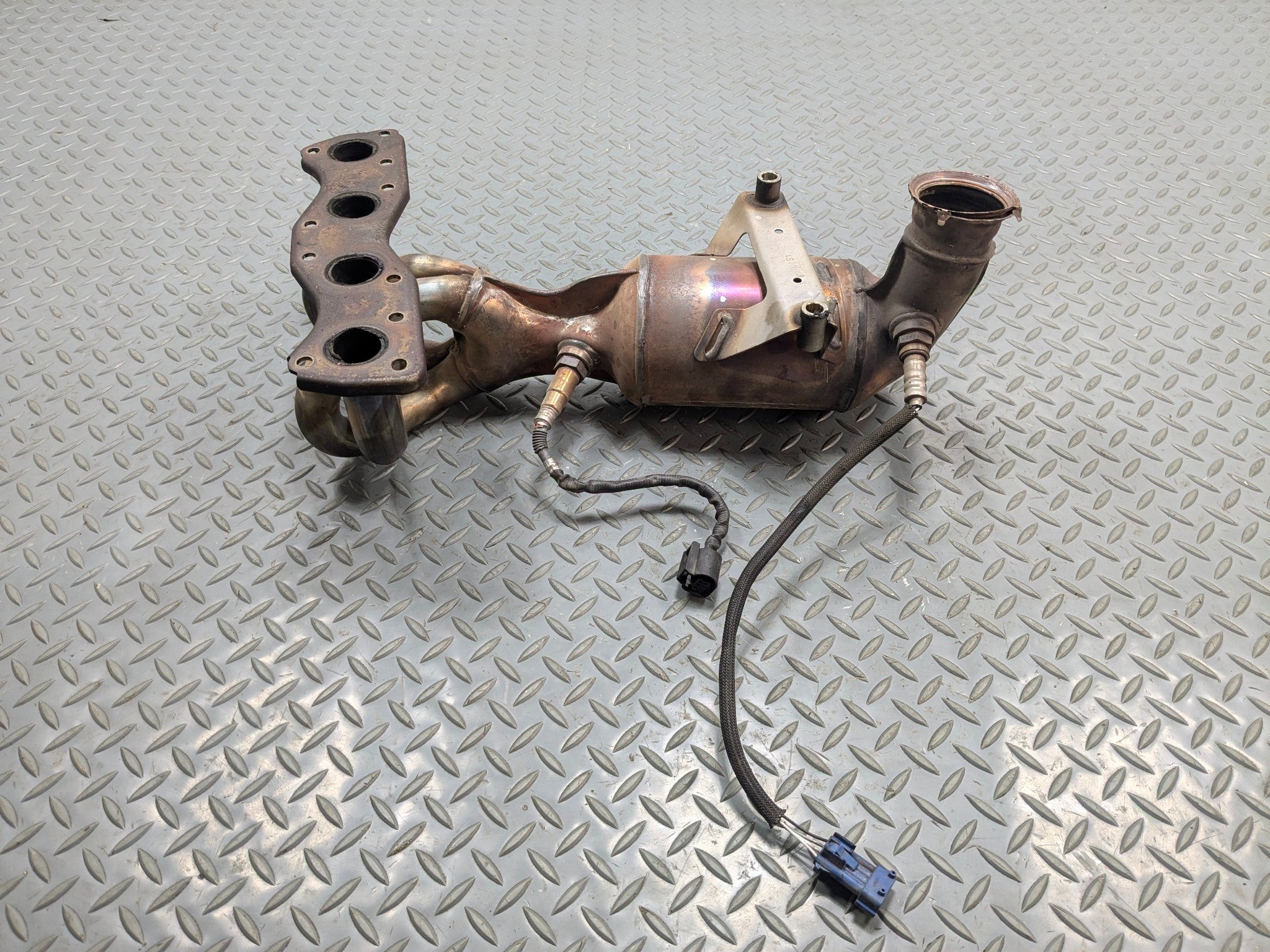 2011 - 2013 OEM MINI COOPER ENGINE EXHAUST MANIFOLD HEADER