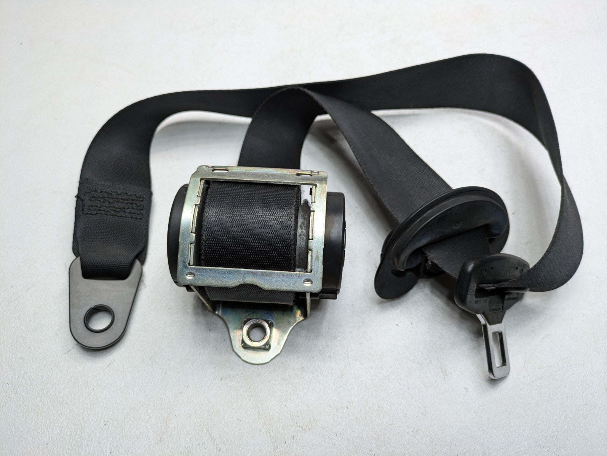 2011 - 2013 OEM MINI COOPER FRONT LEFT DRIVER SIDE RETRACTOR SEAT BELT