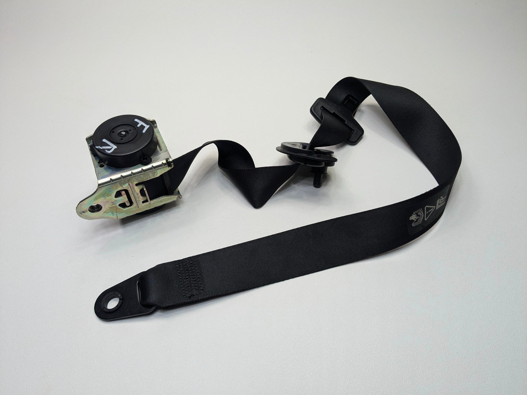2011 - 2013 OEM MINI COOPER FRONT RIGHT PASSENGER SIDE SEAT BELT